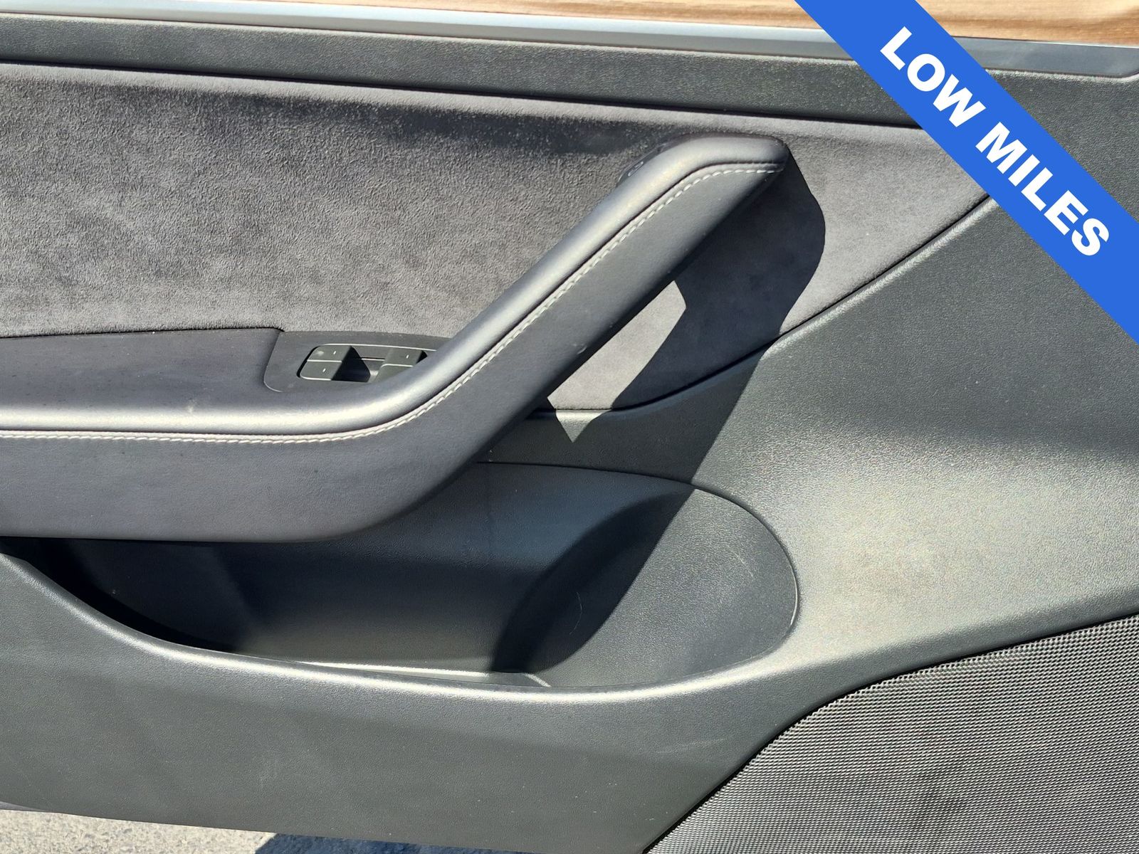Thumbnail: 2023 Tesla Model 3 - 26