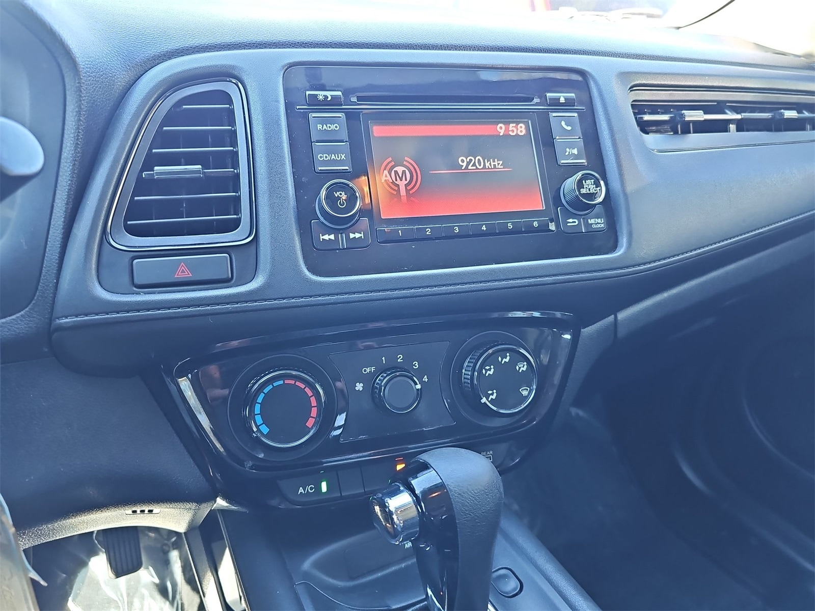 Thumbnail: 2016 Honda HR-V - 20