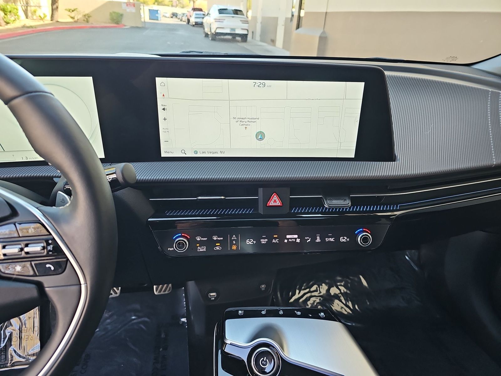 Thumbnail: 2023 Kia EV6 - 20