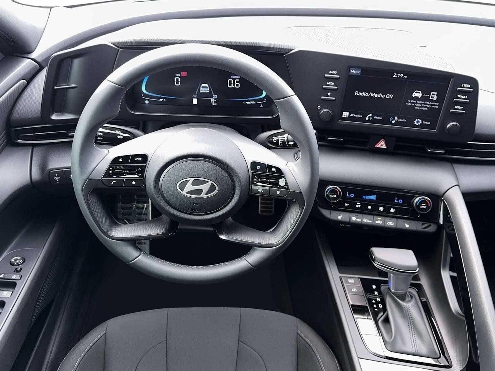 Thumbnail: 2026 Hyundai Elantra - 17