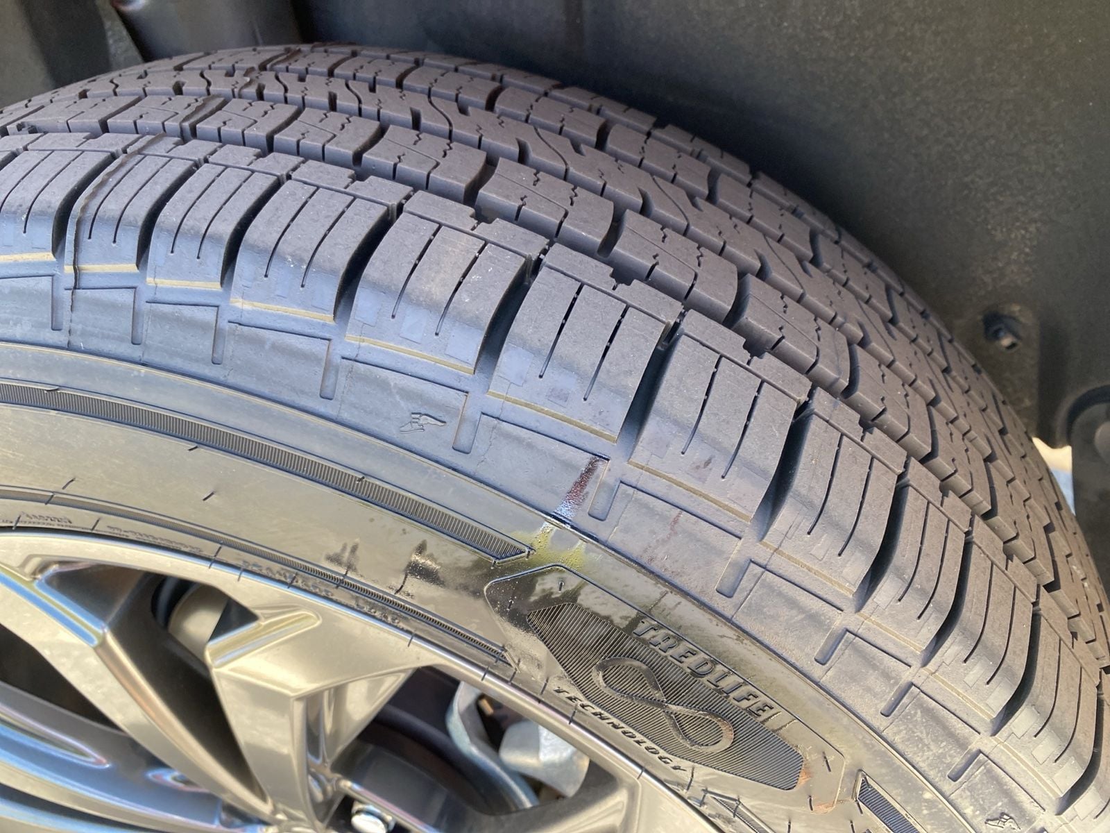 Thumbnail: 2022 Toyota RAV4 - 9