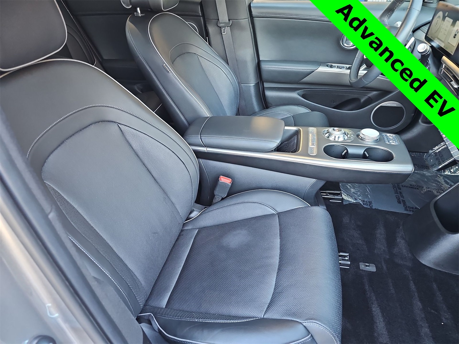 Thumbnail: 2025 Genesis GV60 - 18