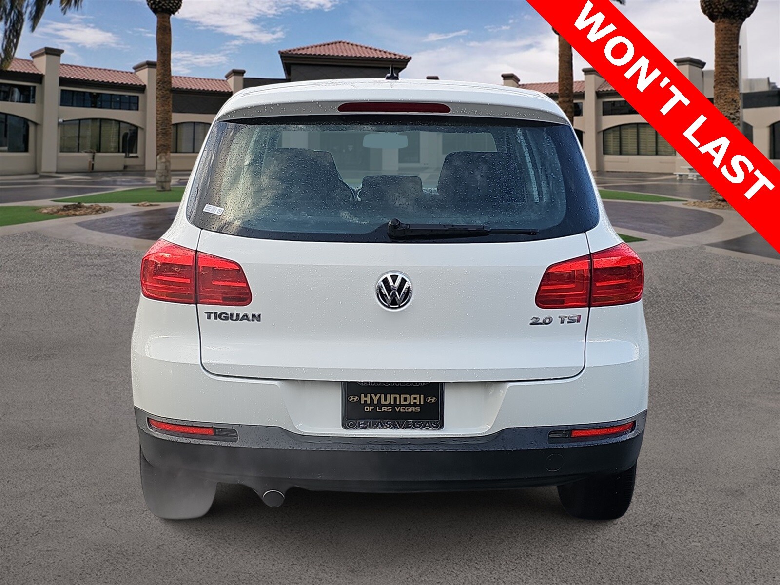 Thumbnail: 2013 Volkswagen Tiguan - 7