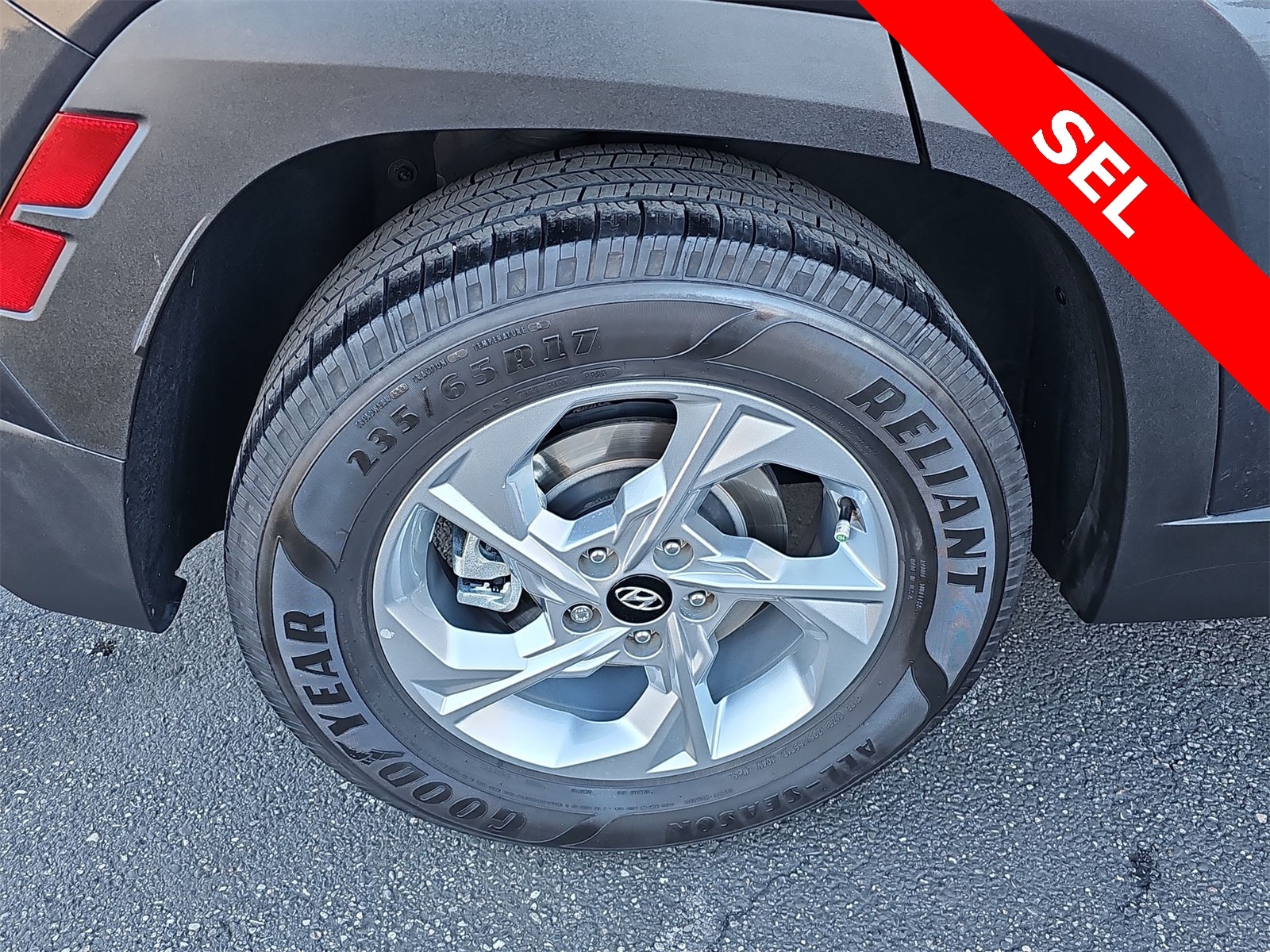 Thumbnail: 2023 Hyundai Tucson - 12