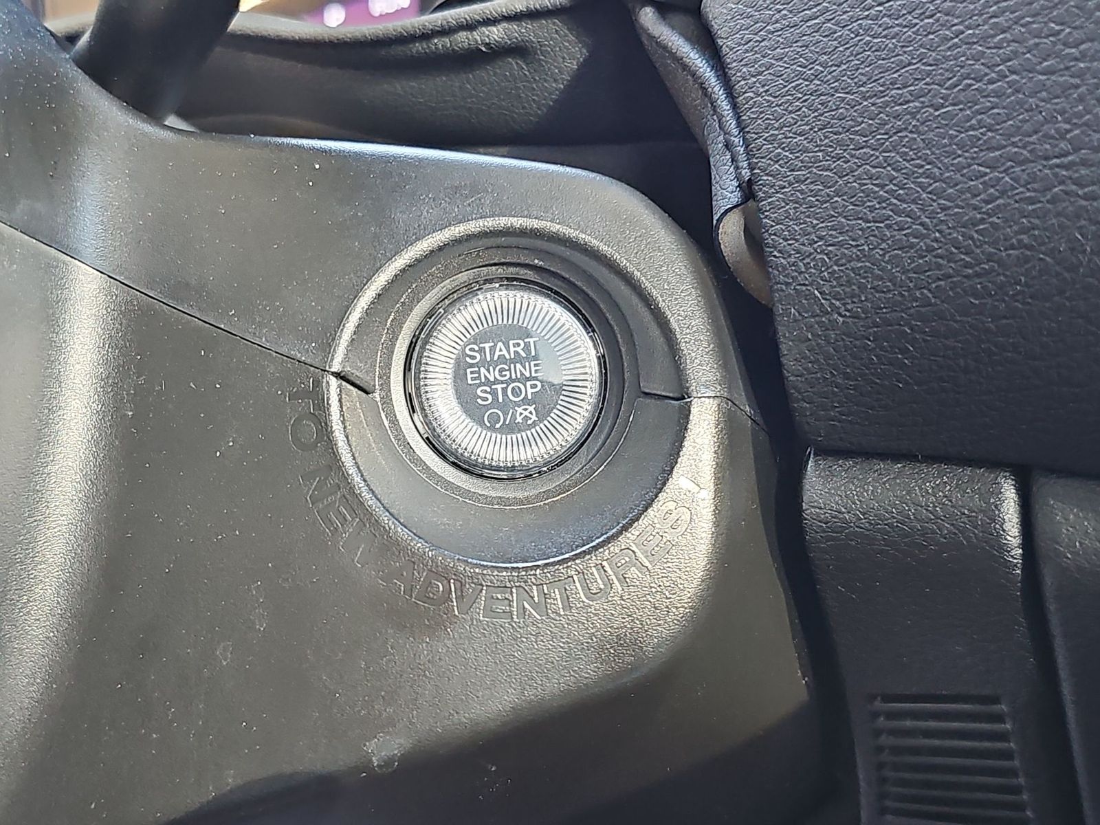 Thumbnail: 2023 Jeep Renegade - 23