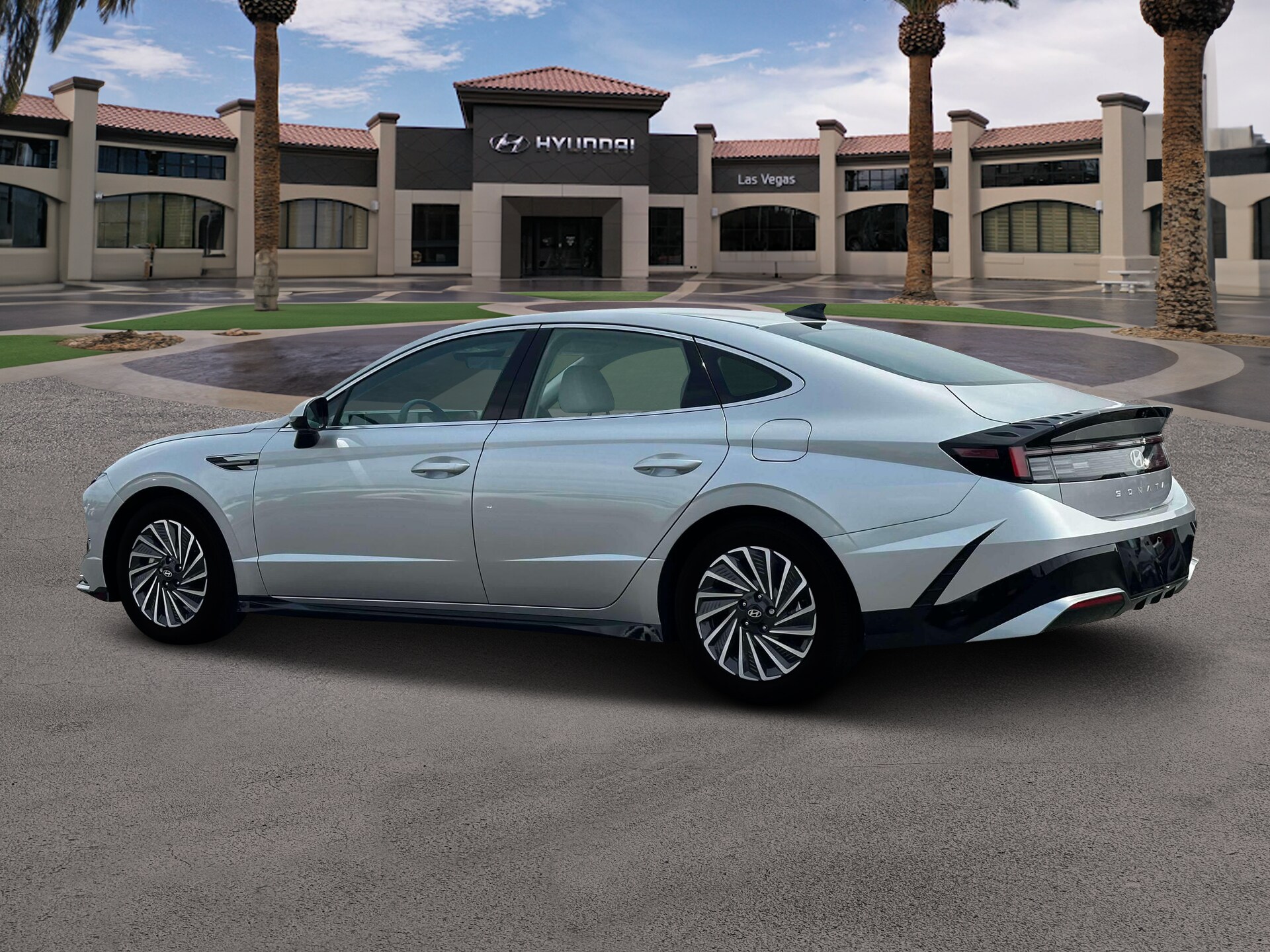 2025 Hyundai Sonata Hybrid Limited photo 4
