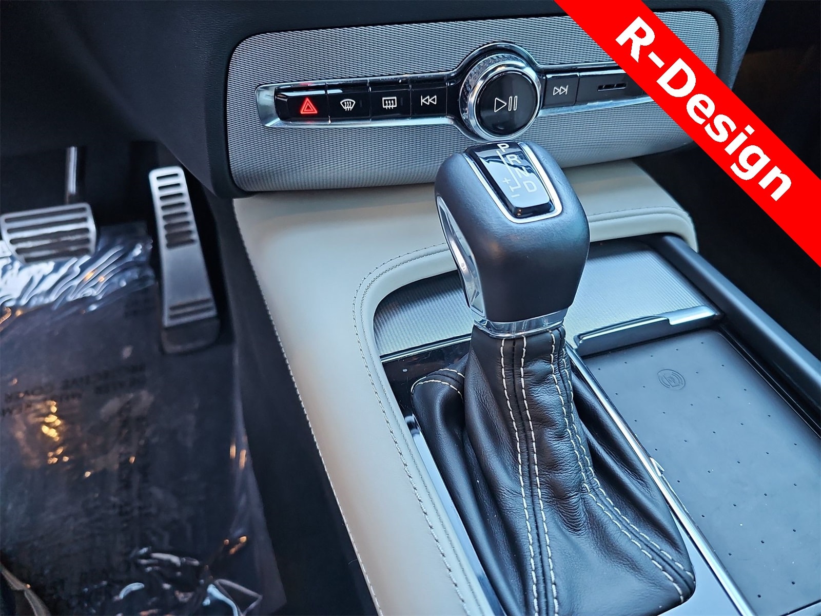 Thumbnail: 2021 Volvo XC90 - 20