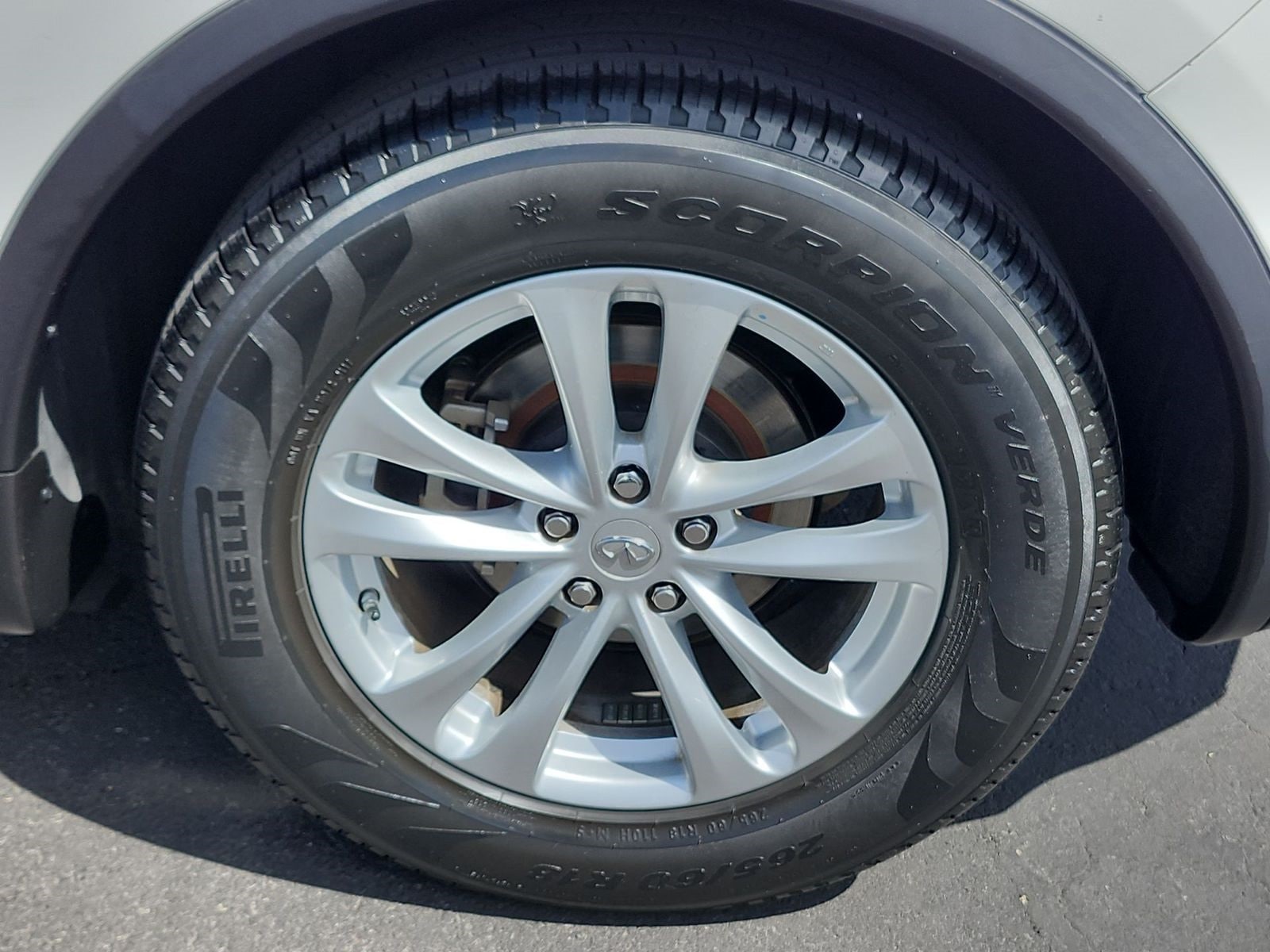 Thumbnail: 2011 INFINITI FX35 - 13