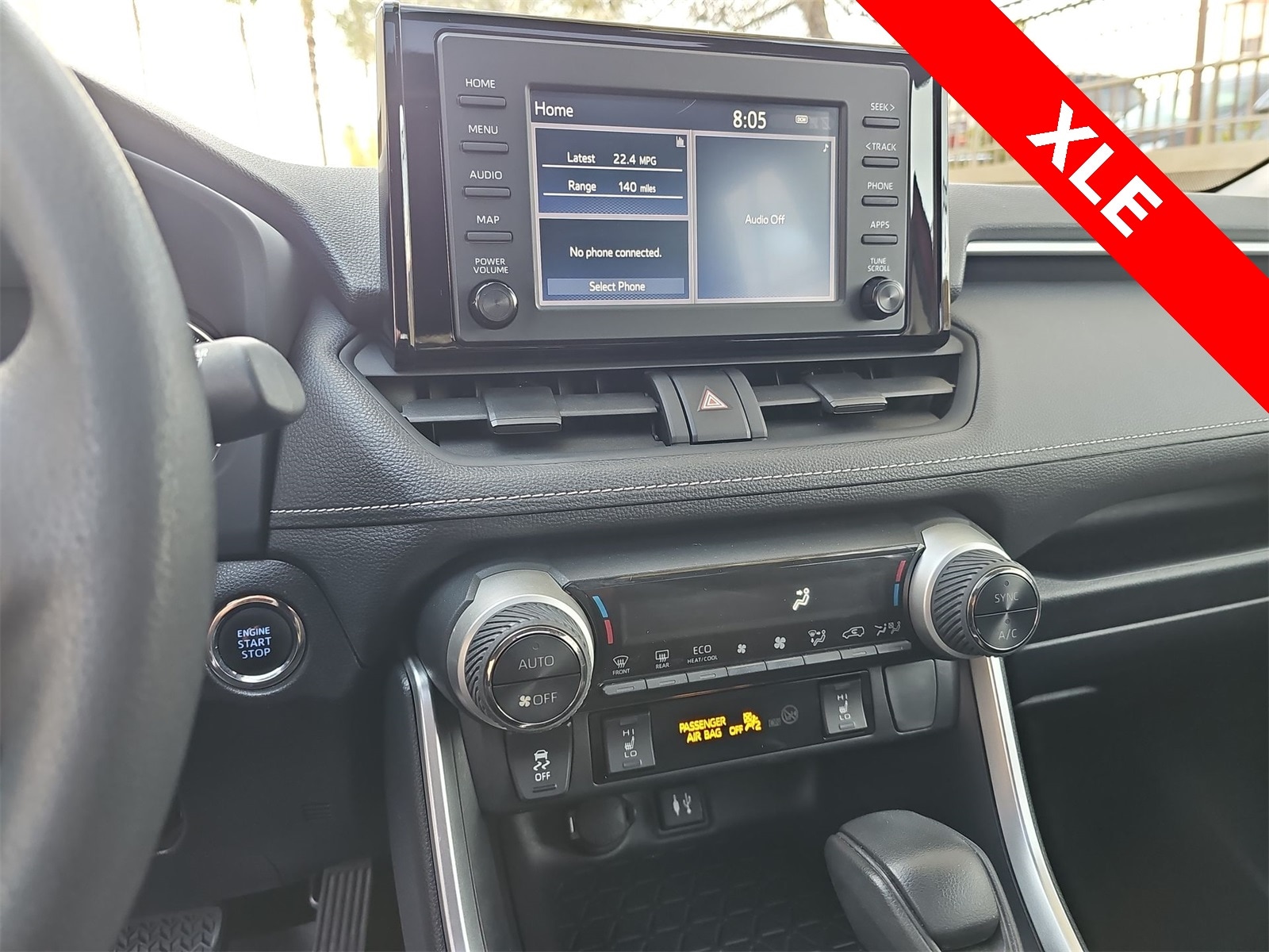 Thumbnail: 2019 Toyota RAV4 - 20