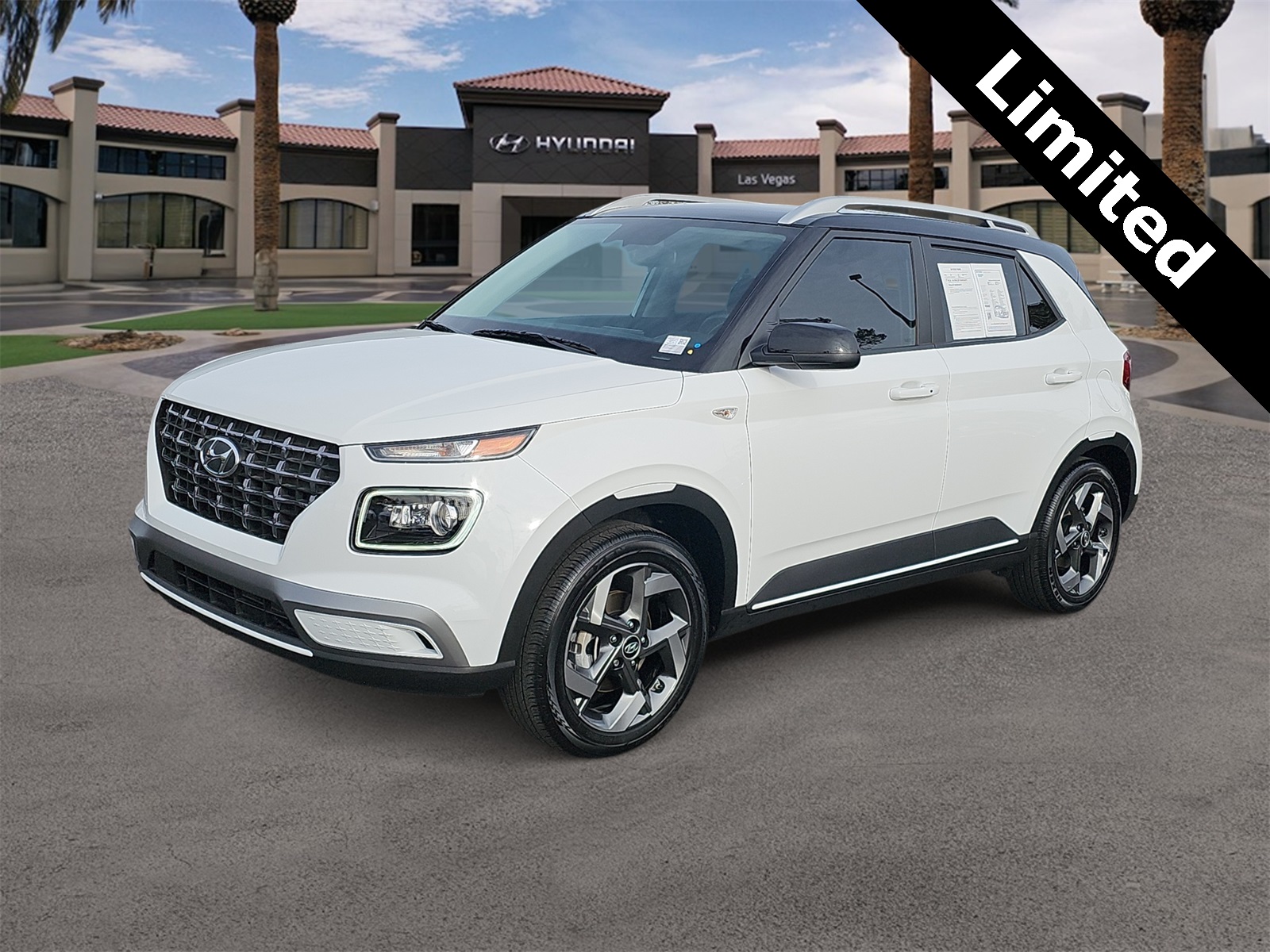 Thumbnail: 2024 Hyundai Venue - 4