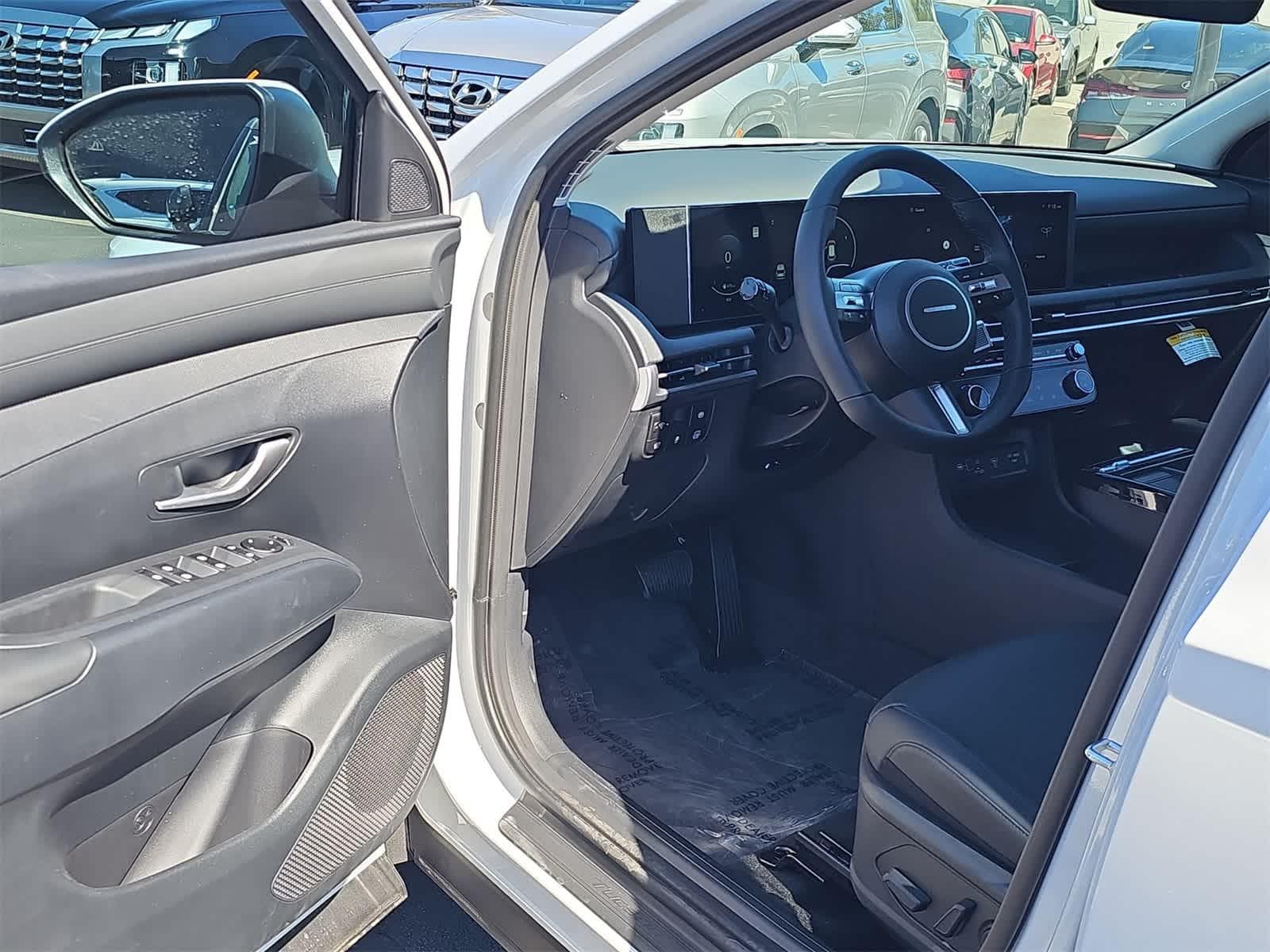 Thumbnail: 2025 Hyundai Tucson - 10