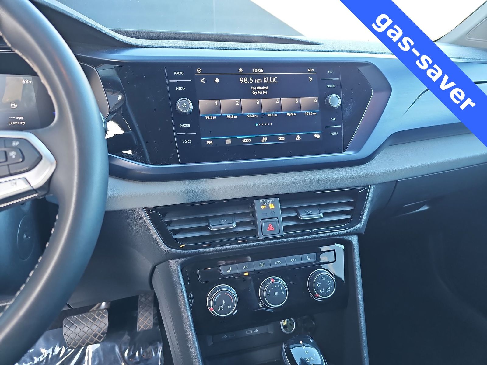 Thumbnail: 2023 Volkswagen Taos - 20