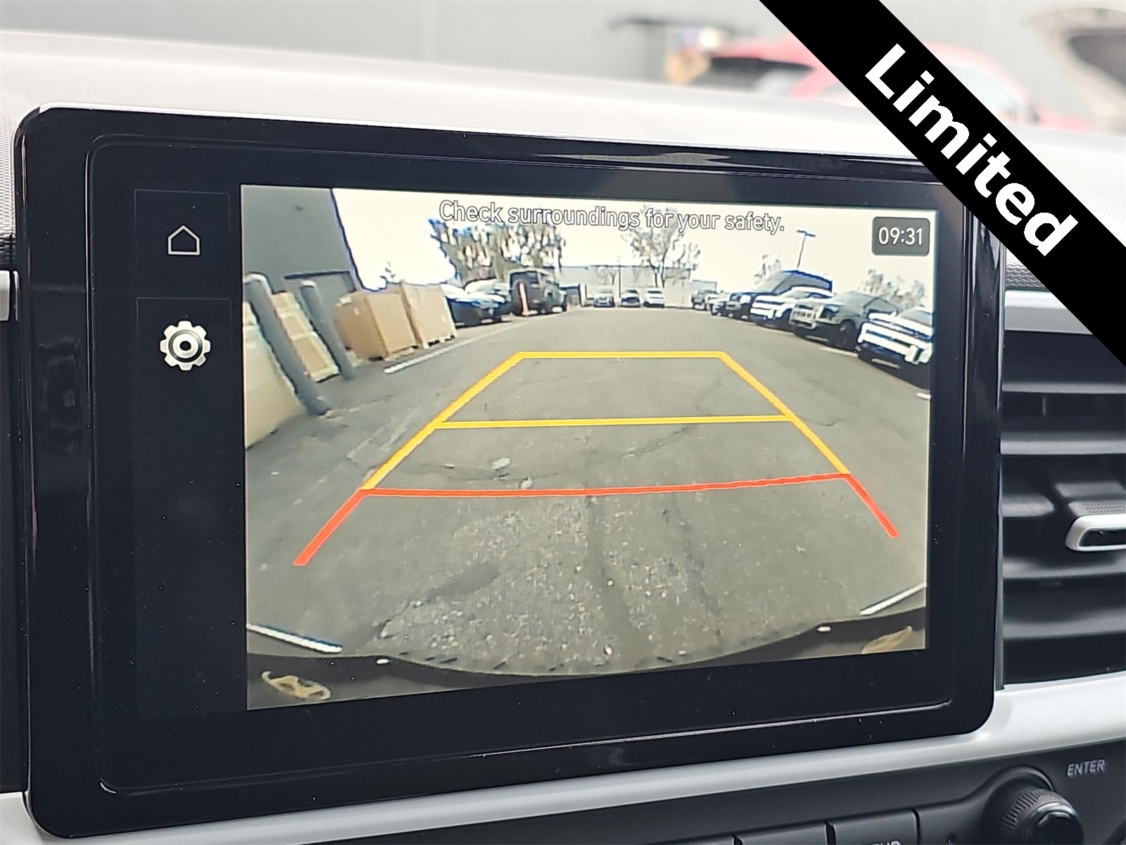 Thumbnail: 2024 Hyundai Venue - 26