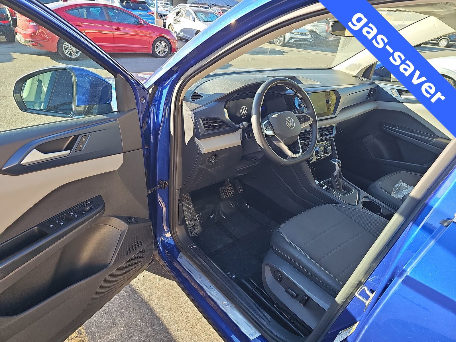 Thumbnail: 2023 Volkswagen Taos - 10