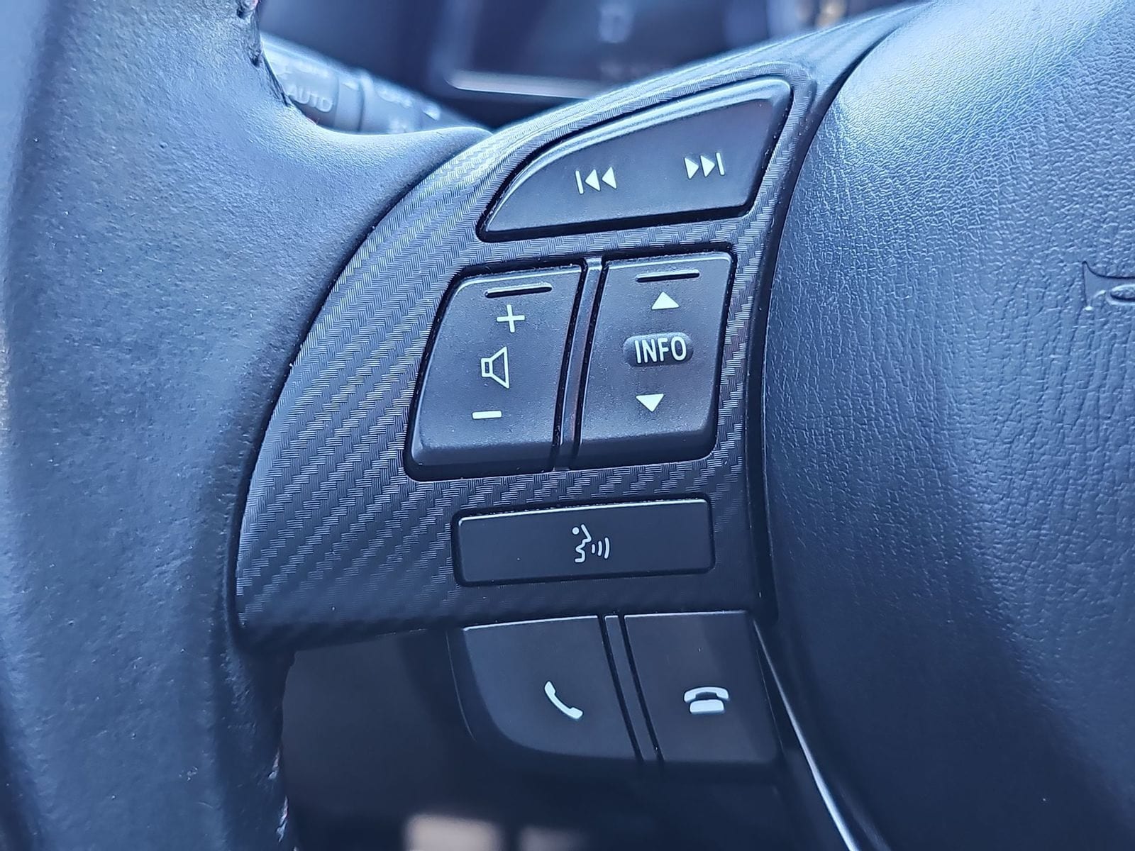 Thumbnail: 2014 Mazda Mazda3 - 29