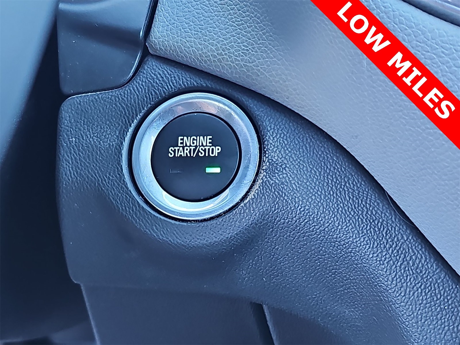 Thumbnail: 2018 Chevrolet Equinox - 25