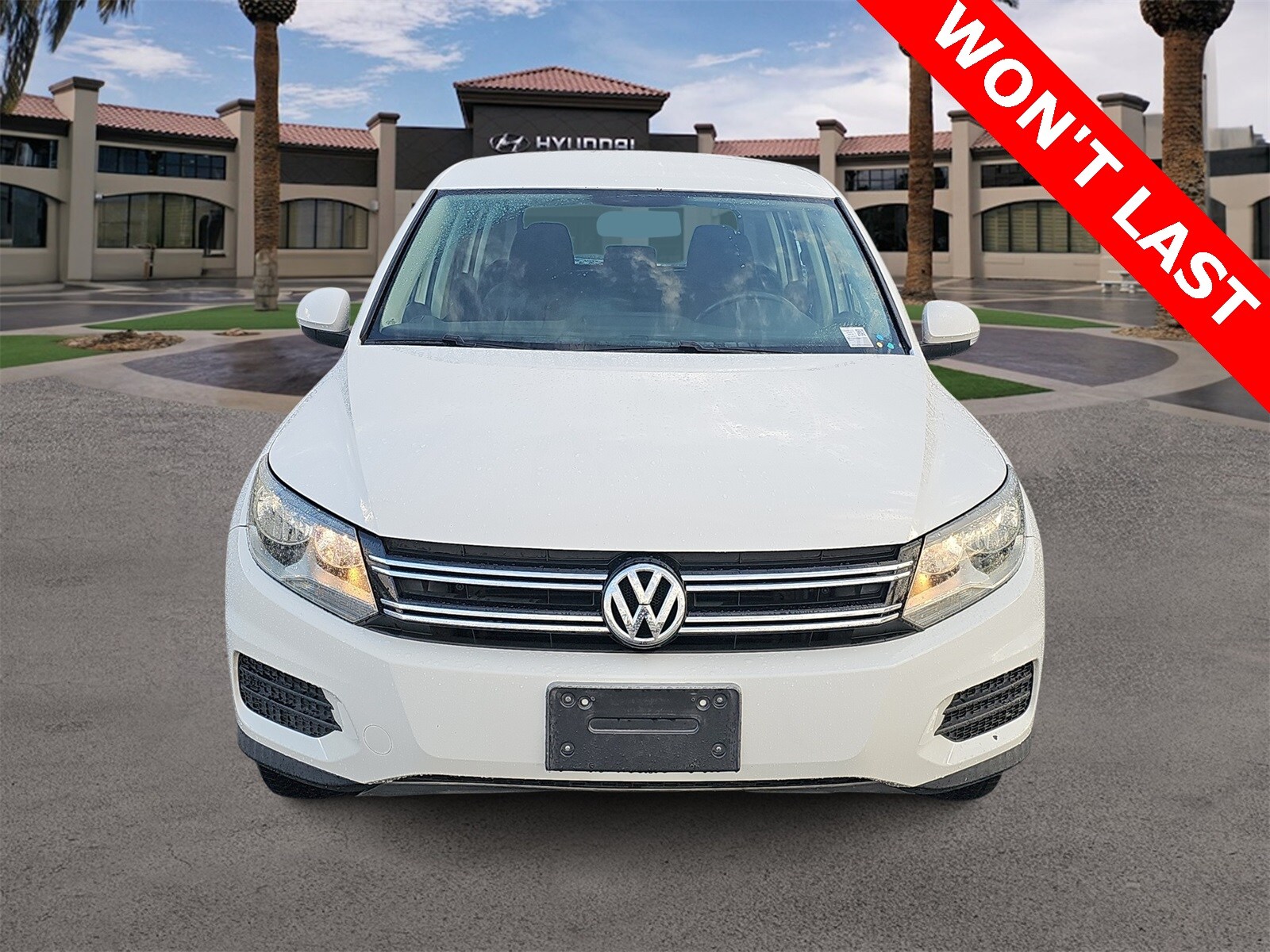 Thumbnail: 2013 Volkswagen Tiguan - 3