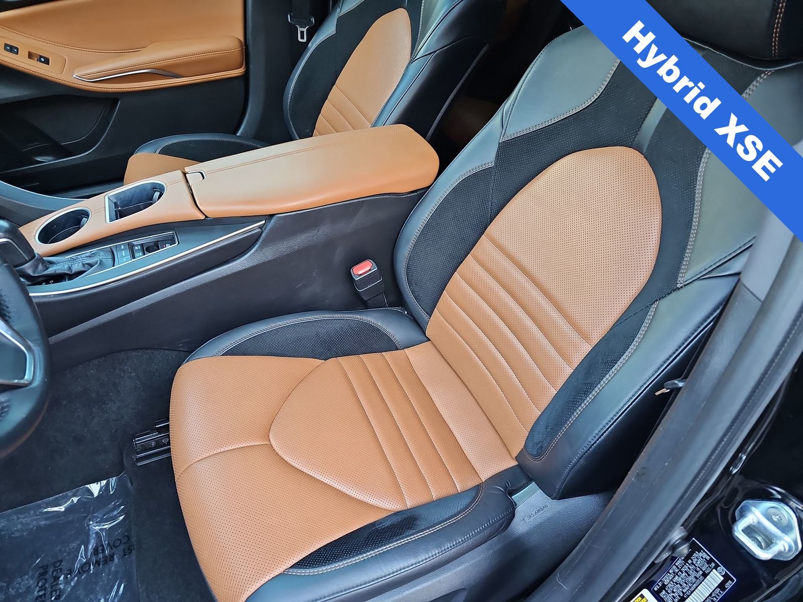 Thumbnail: 2021 Toyota Avalon - 15