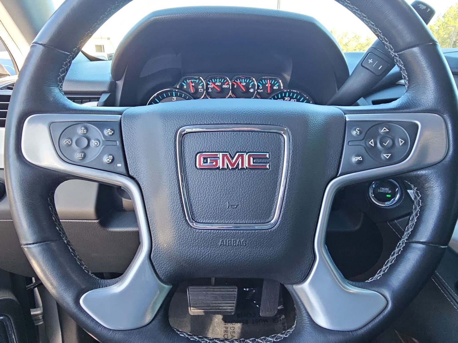 Thumbnail: 2017 GMC Yukon XL - 20