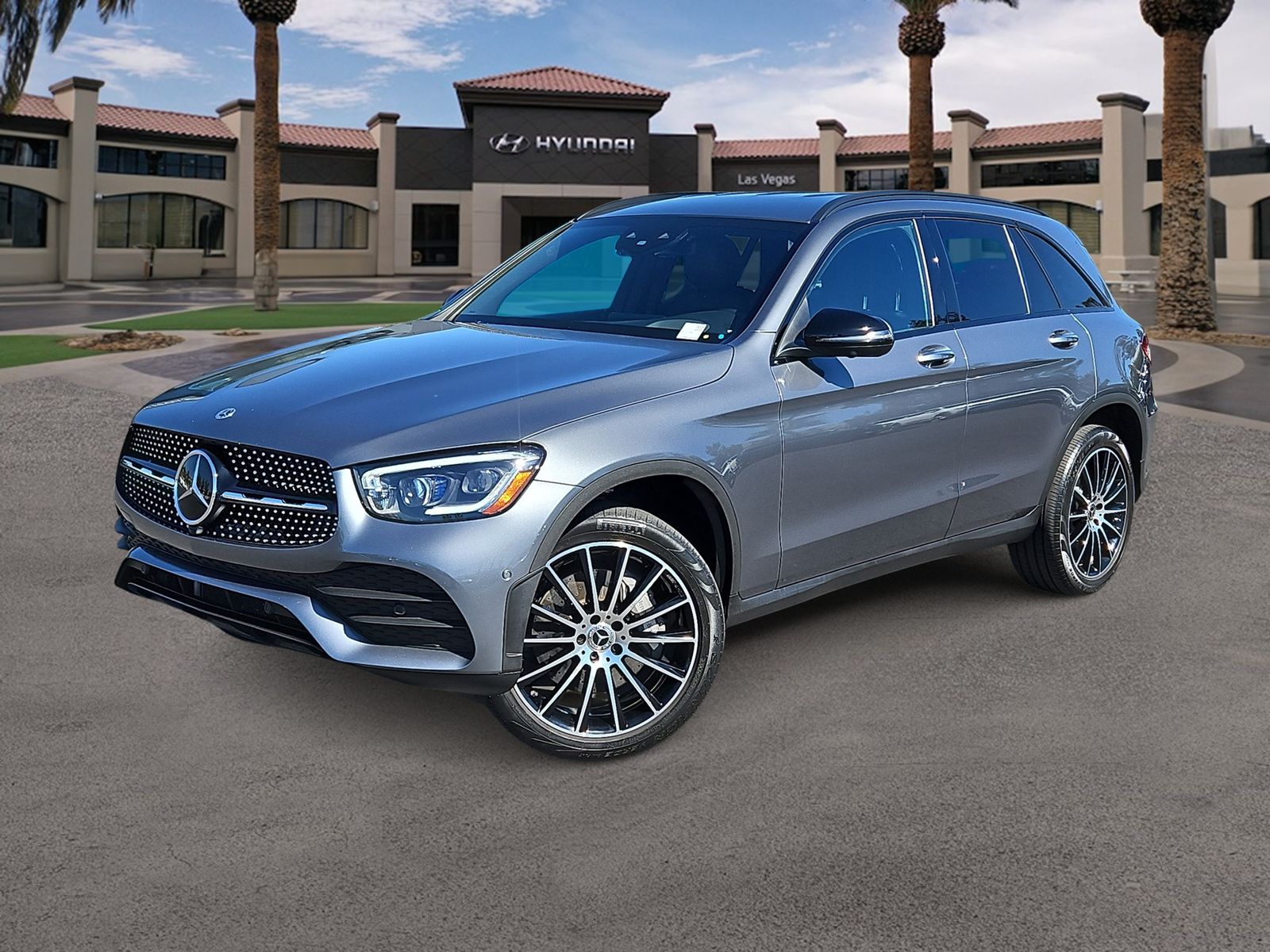 Thumbnail: 2022 Mercedes-Benz GLC - 1