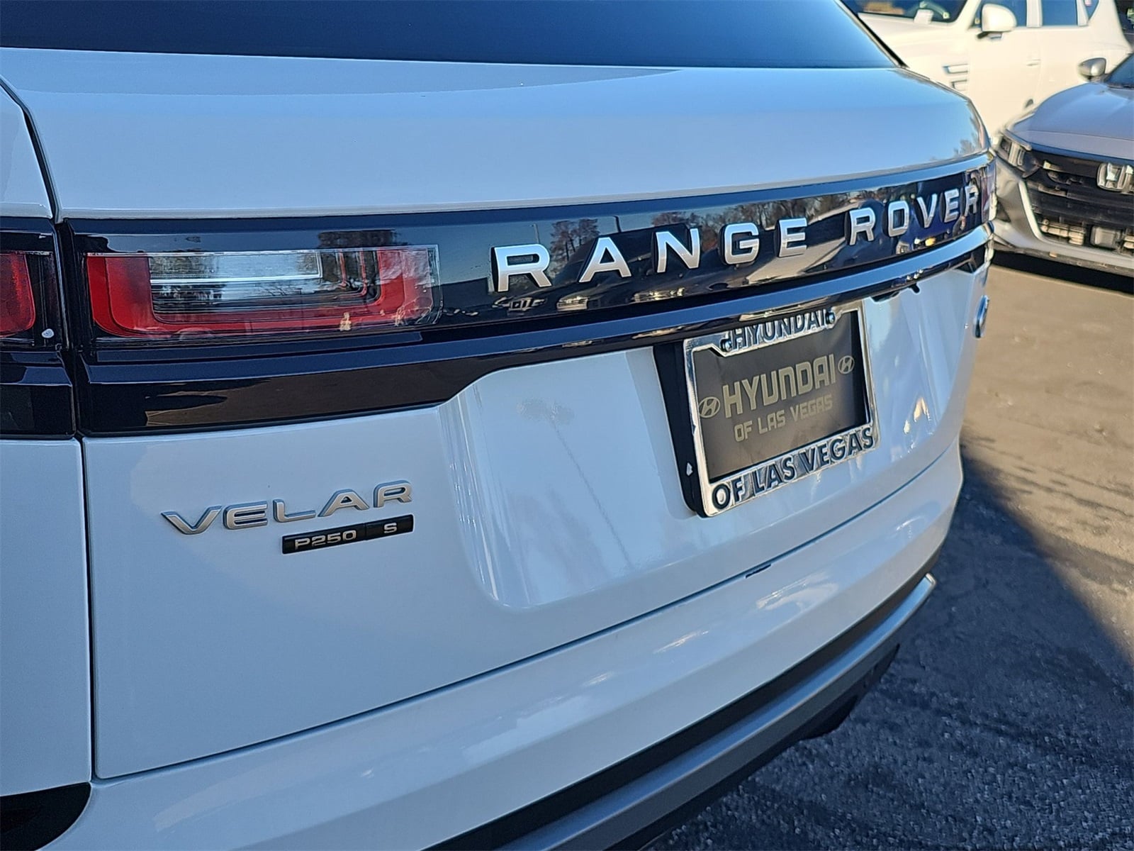 Thumbnail: 2020 Land Rover Range Rover Velar - 11