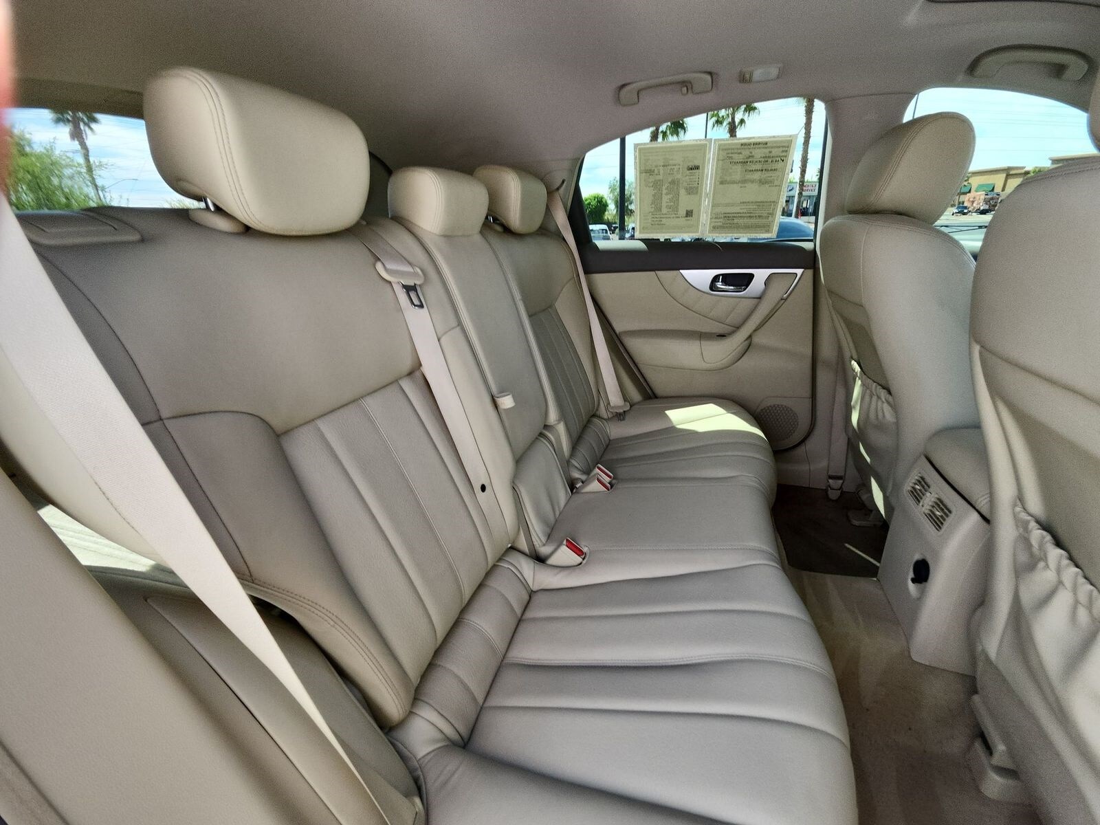 Thumbnail: 2011 INFINITI FX35 - 18