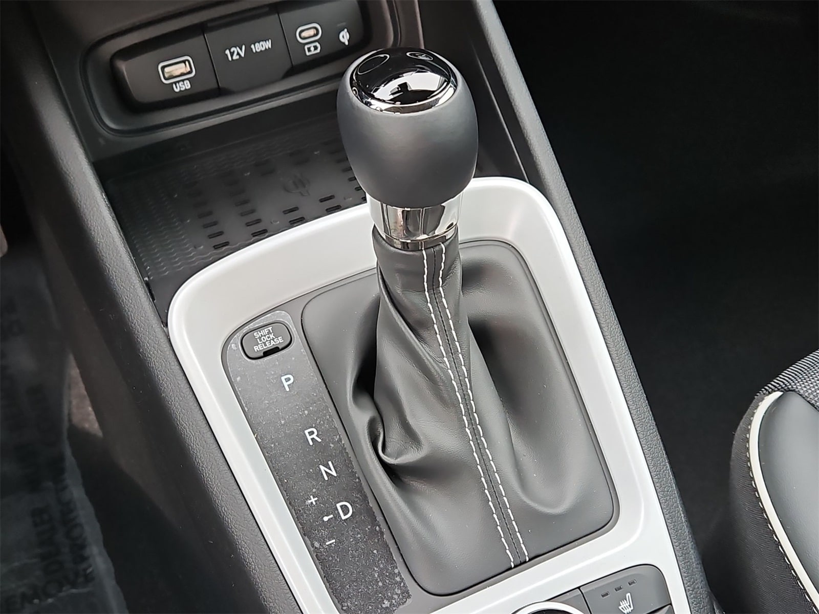 Thumbnail: 2025 Hyundai Venue - 21