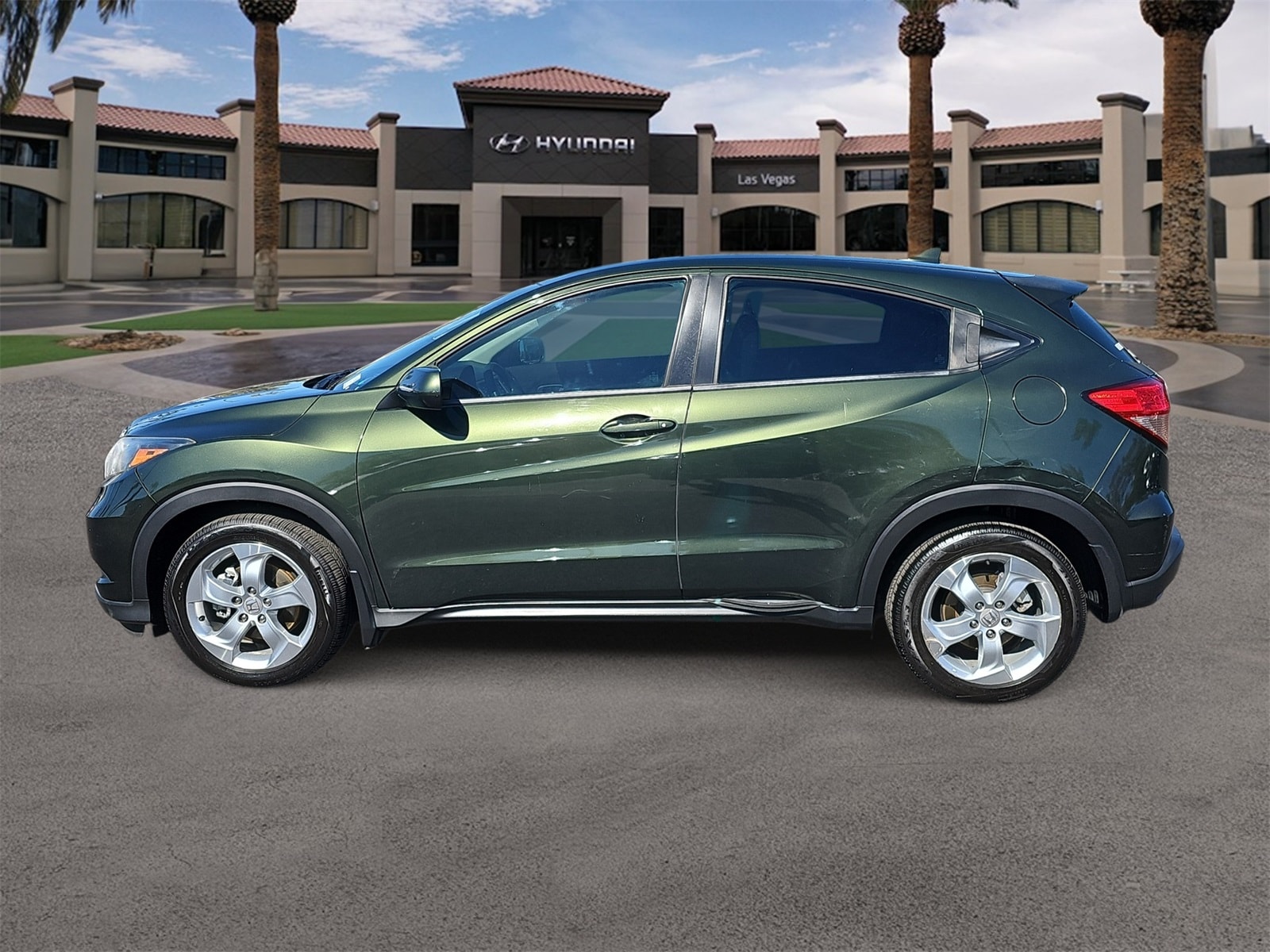 Thumbnail: 2016 Honda HR-V - 5