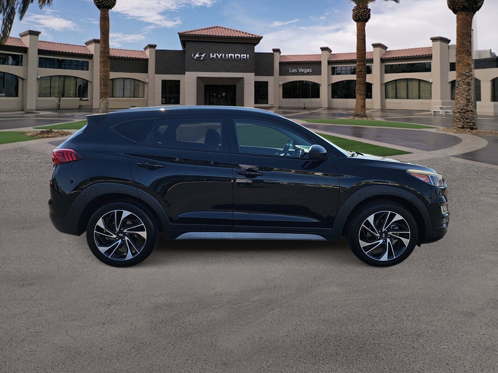 Thumbnail: 2020 Hyundai Tucson - 10