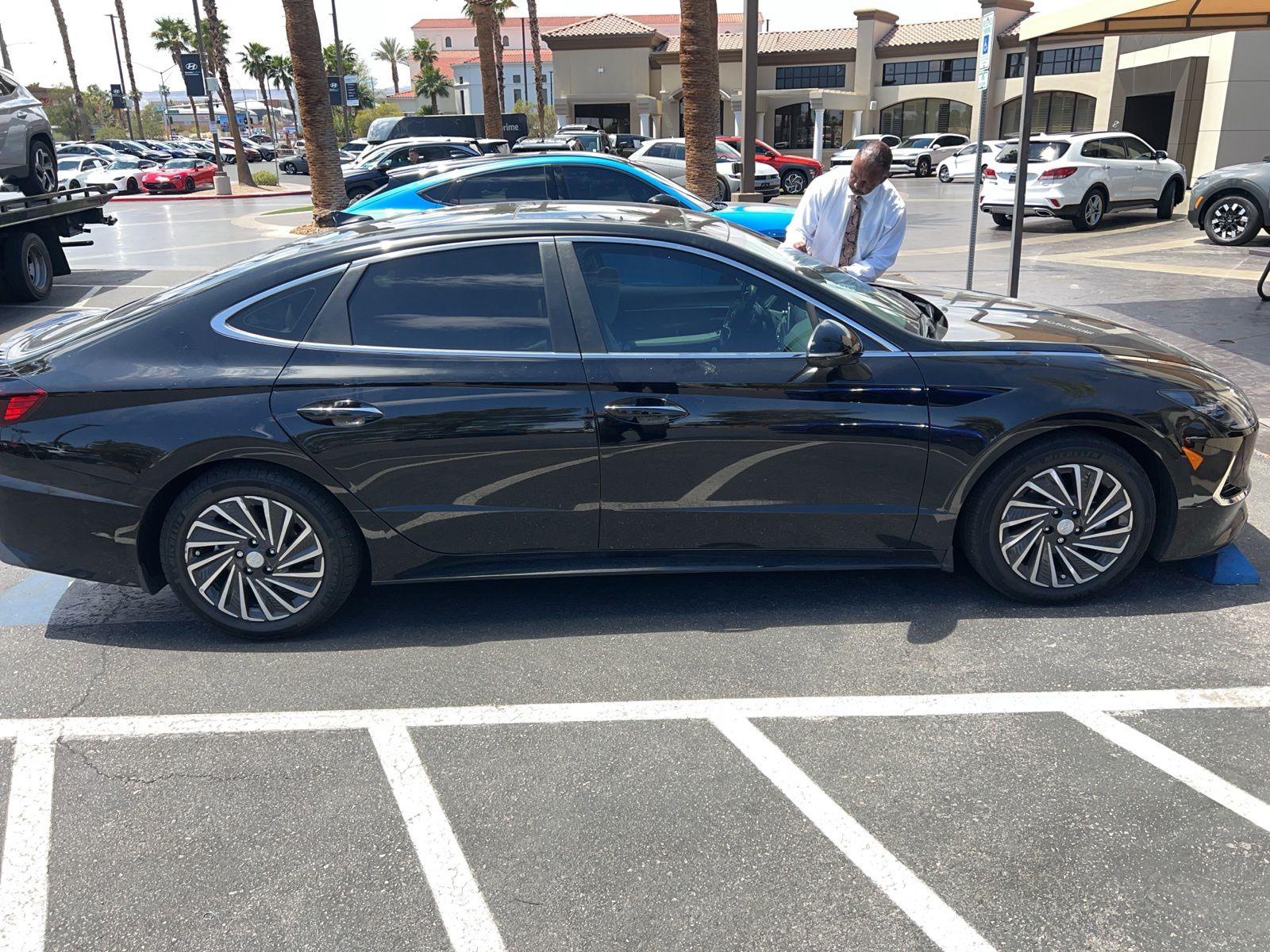 2023 Hyundai Sonata Limited's photo