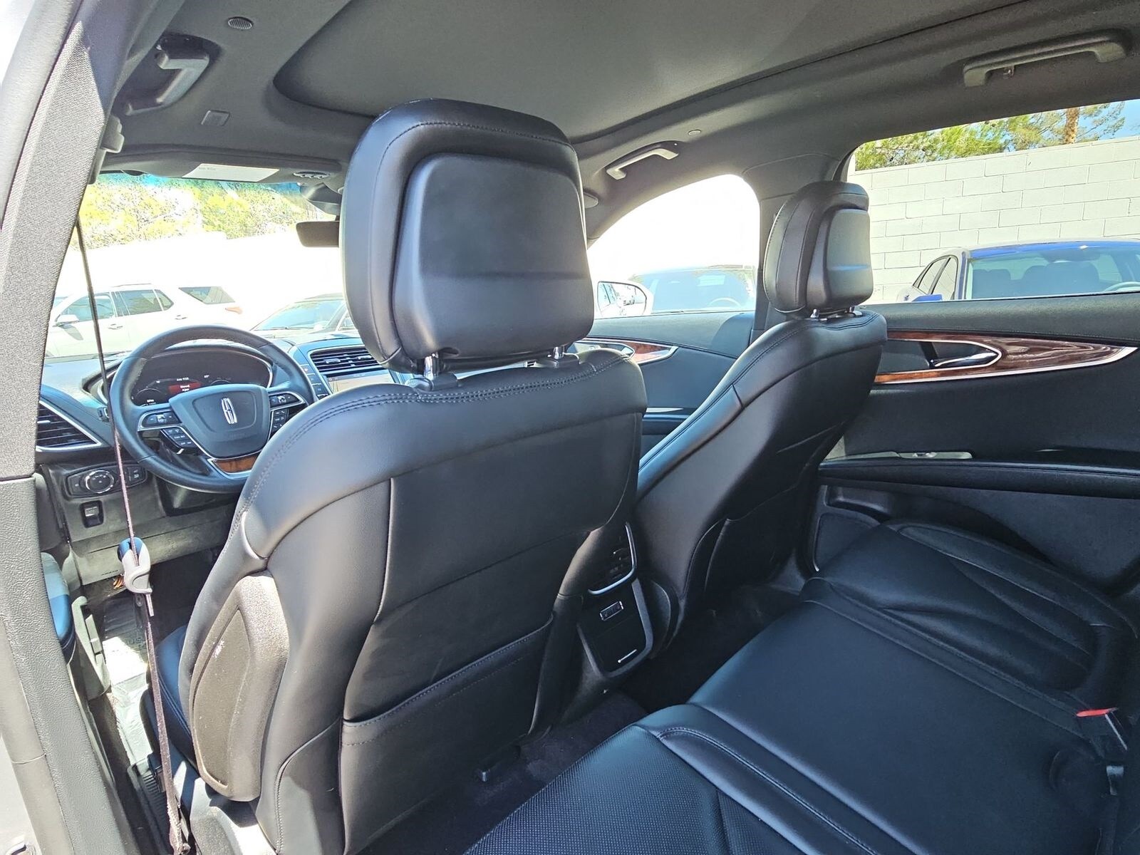 Thumbnail: 2020 Lincoln Nautilus - 17