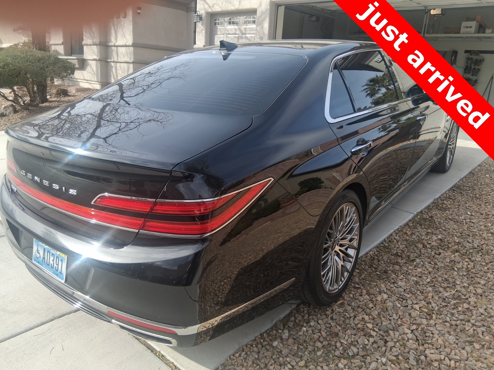 Thumbnail: 2022 Genesis G90 - 7