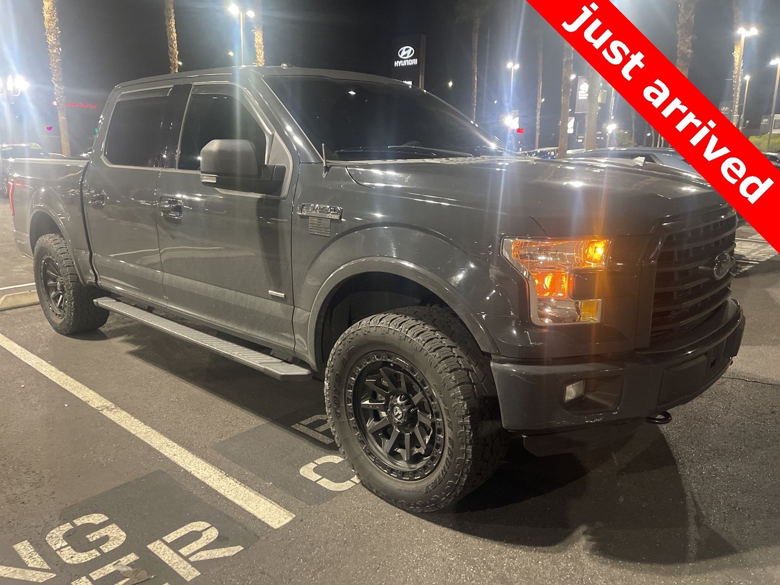2016 Ford F-150 XLT's photo