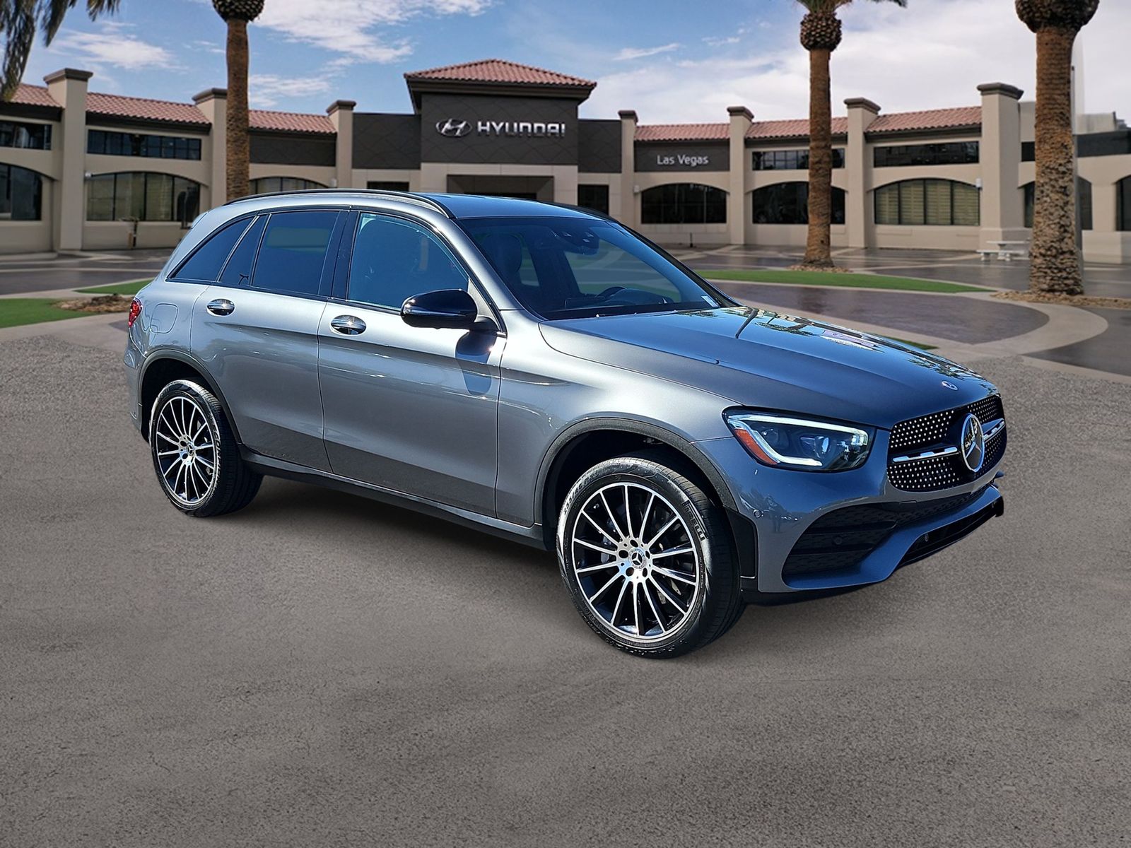 Thumbnail: 2022 Mercedes-Benz GLC - 2