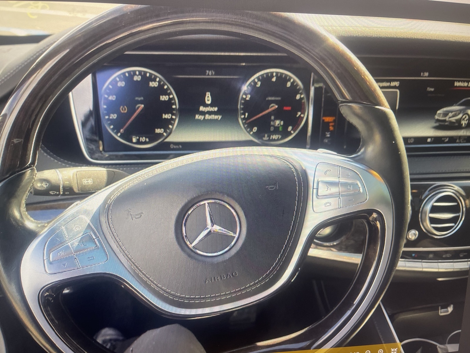 Thumbnail: 2015 Mercedes-Benz S-Class - 9