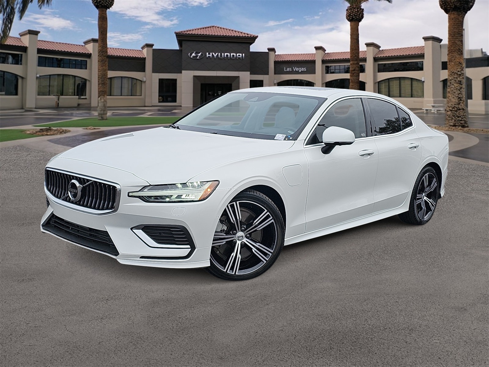 2022 Volvo S60 Inscription's photo