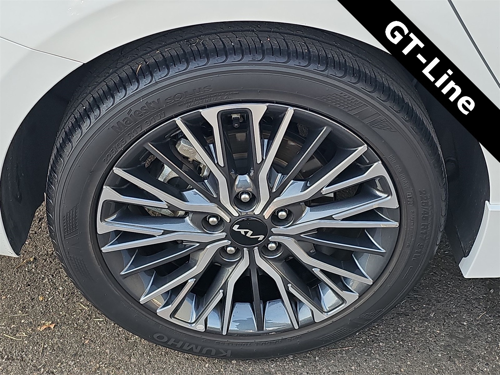 Thumbnail: 2023 Kia Forte - 12