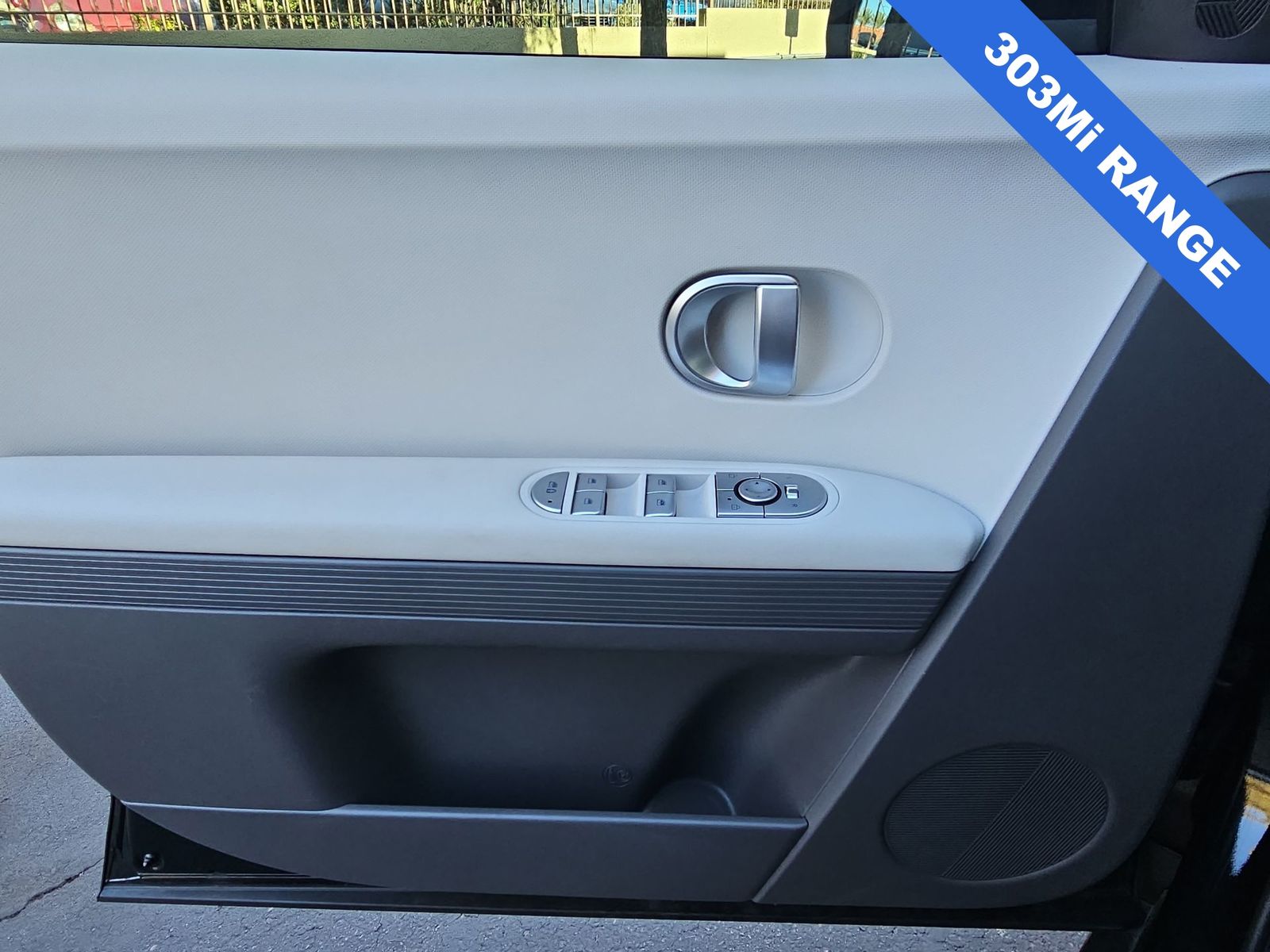 Thumbnail: 2024 Hyundai Ioniq 5 - 28
