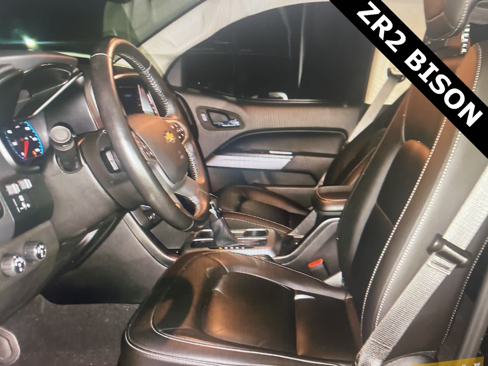 Thumbnail: 2022 Chevrolet Colorado - 10