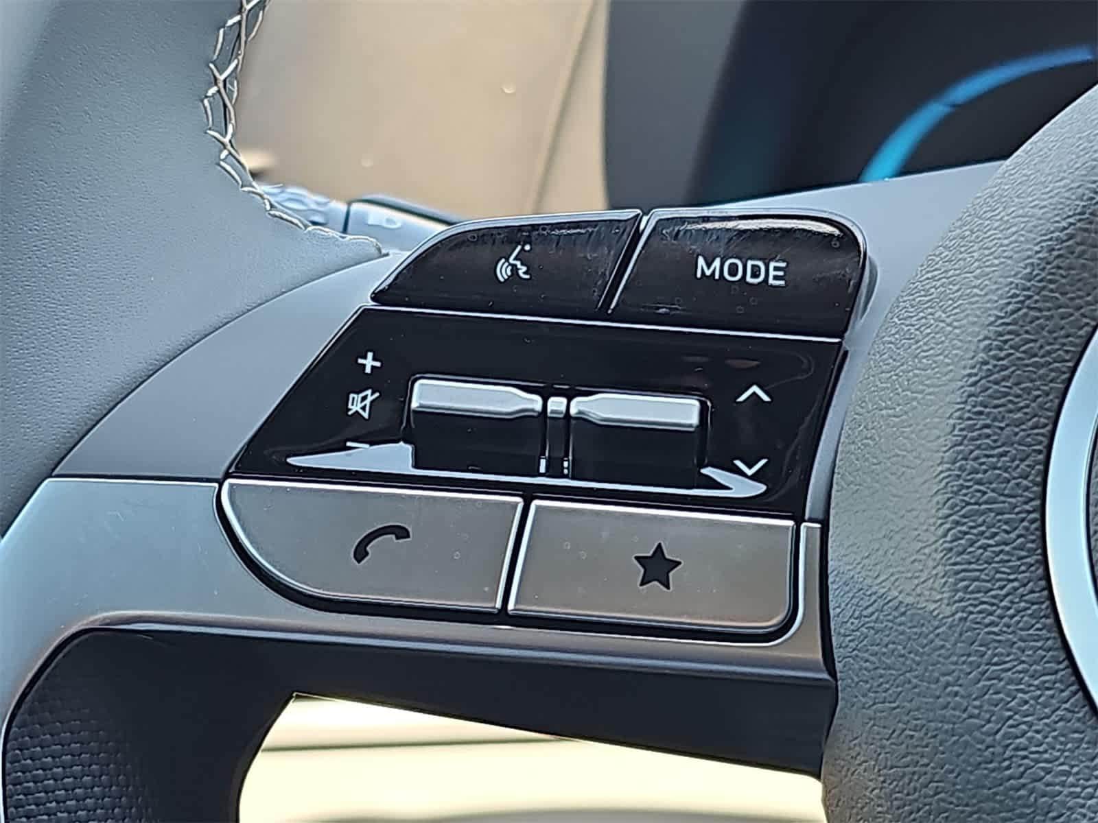 Thumbnail: 2025 Hyundai Elantra - 27