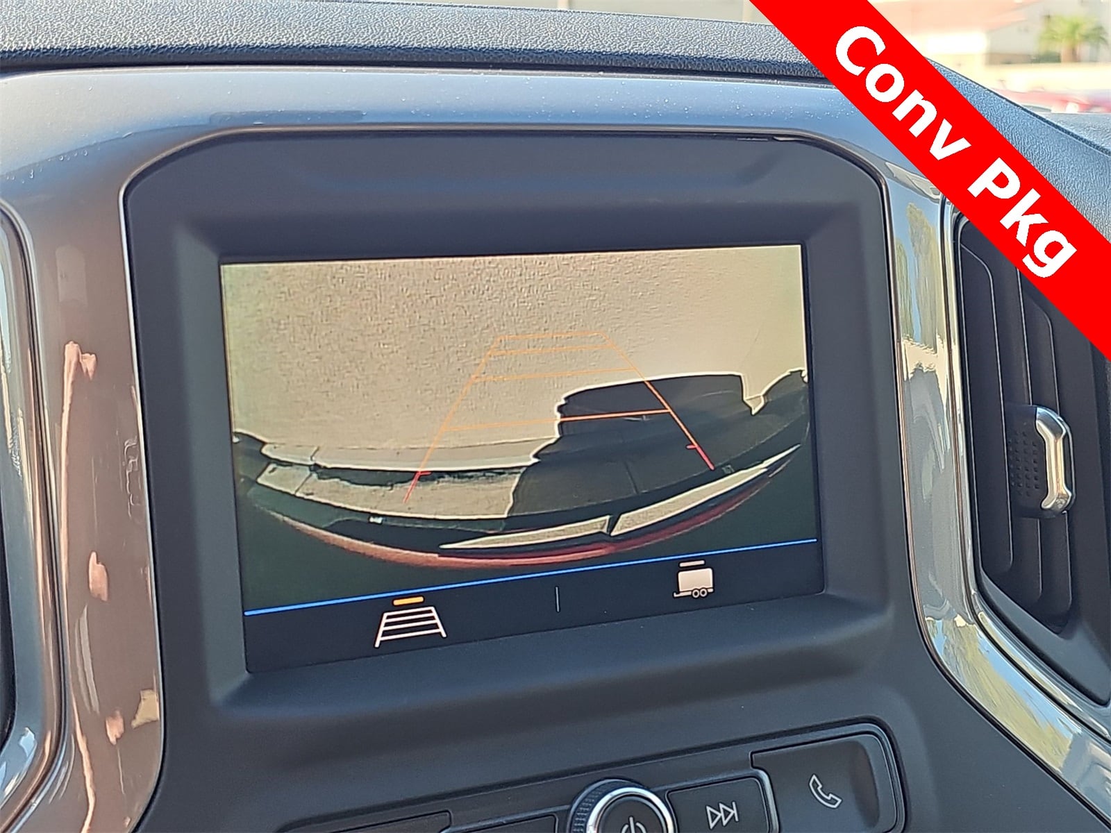 Thumbnail: 2022 Chevrolet Silverado 1500 - 25