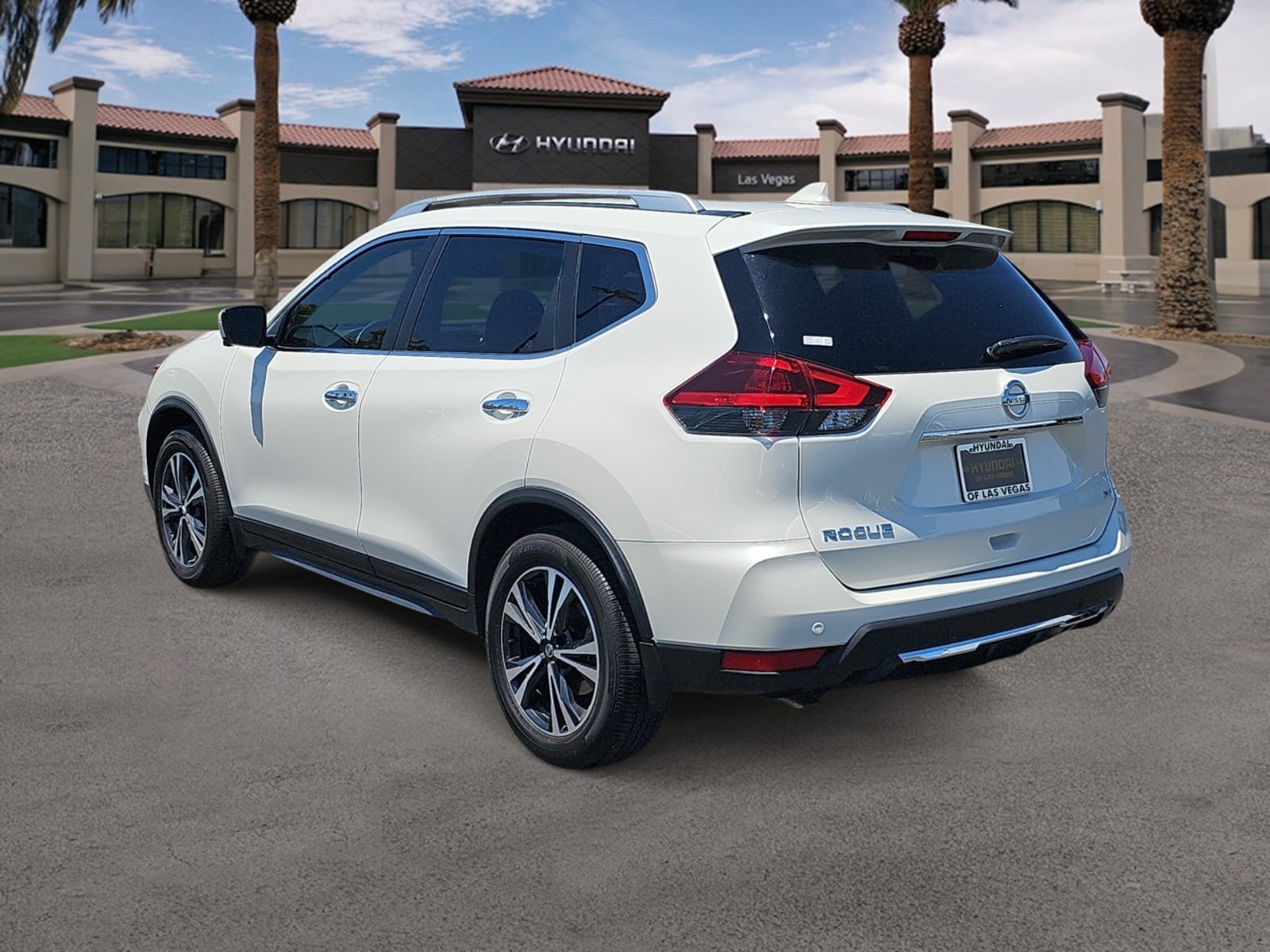 Thumbnail: 2019 Nissan Rogue - 7
