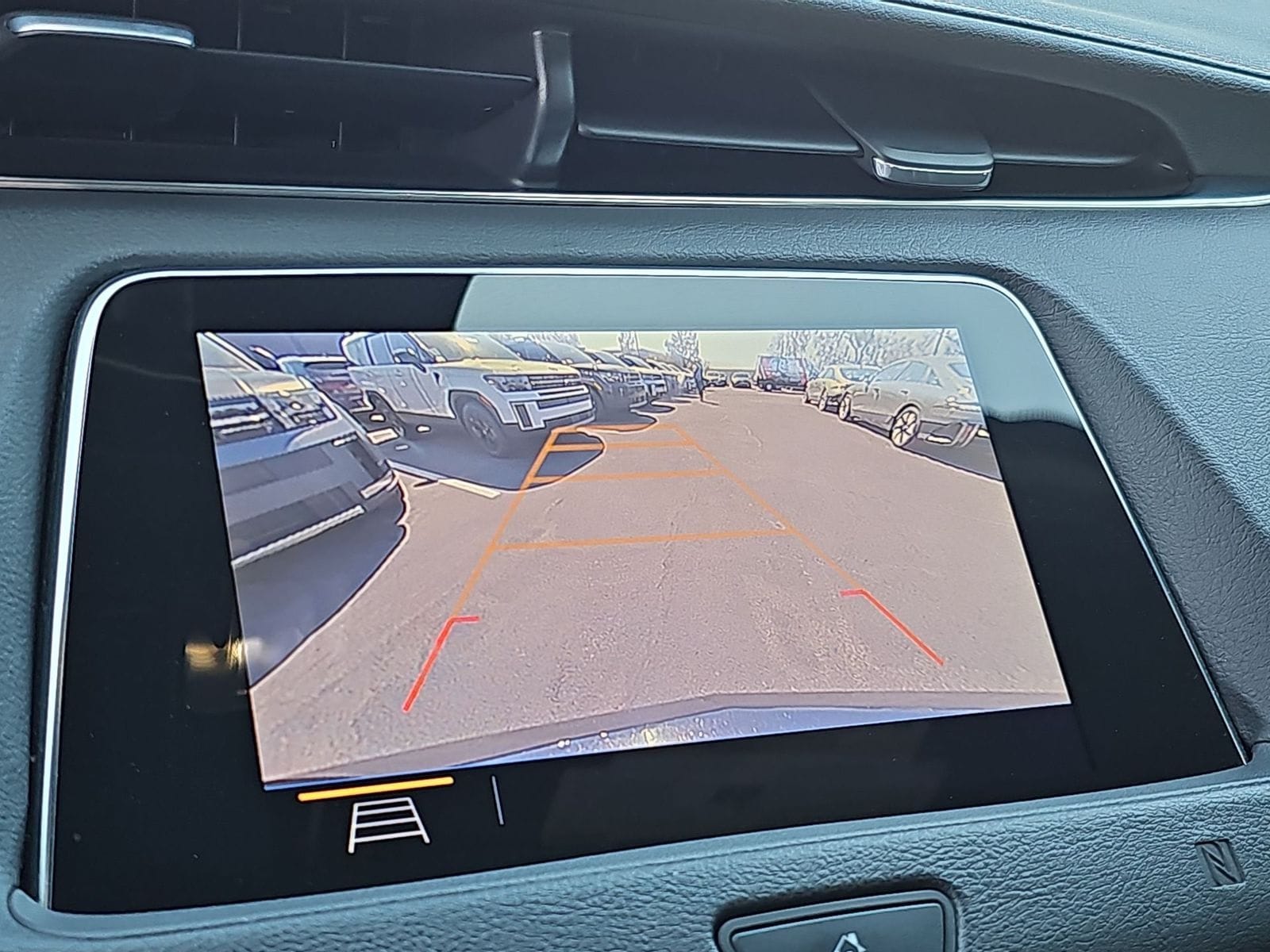 Thumbnail: 2019 Cadillac XT4 - 25
