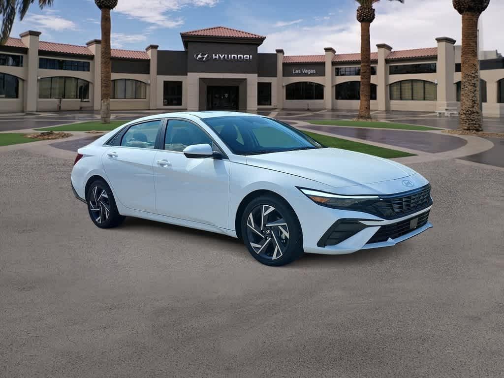New 2025 Hyundai Elantra SEL Convenience Sedan