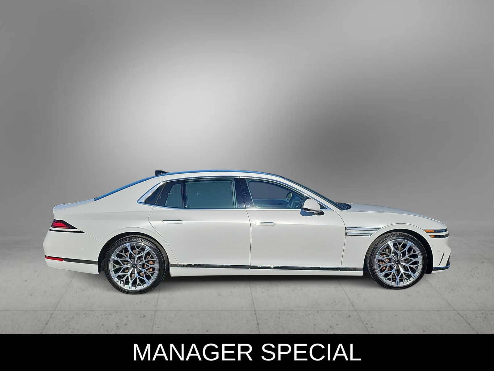 2025 GENESIS G90 Base - Photo 9