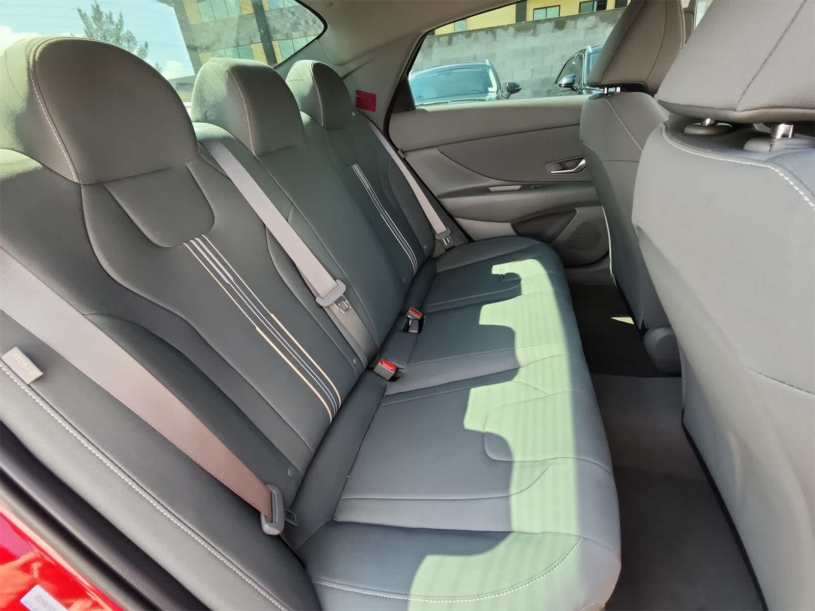 Thumbnail: 2025 Hyundai Elantra - 17