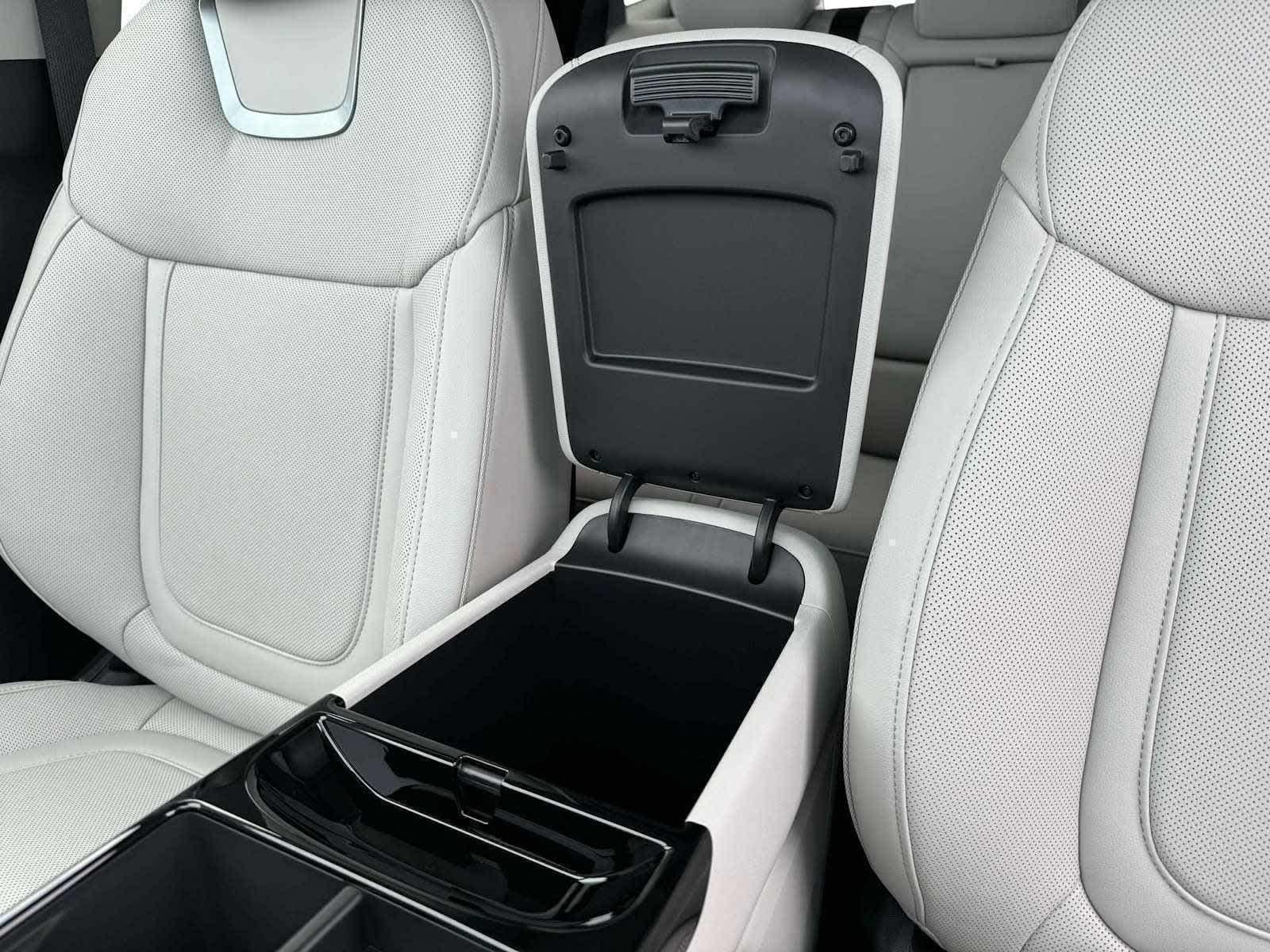 Thumbnail: 2025 Hyundai Tucson - 18