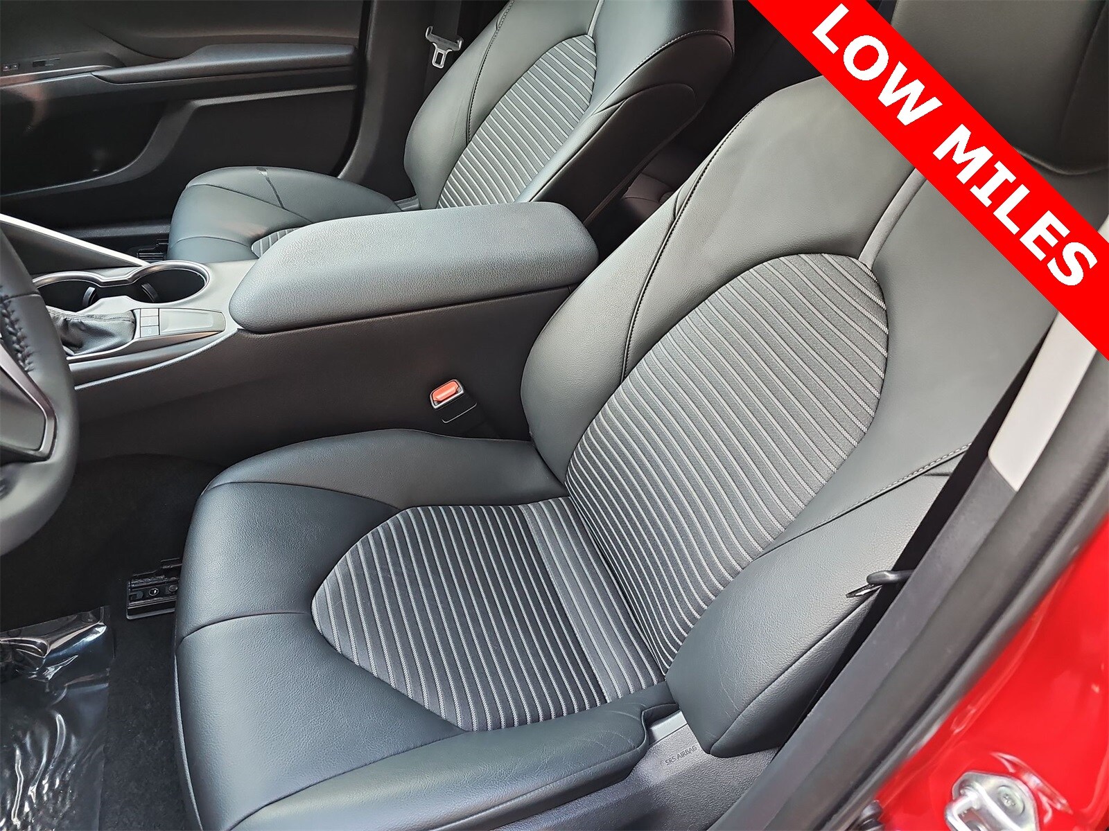 Thumbnail: 2023 Toyota Camry - 15