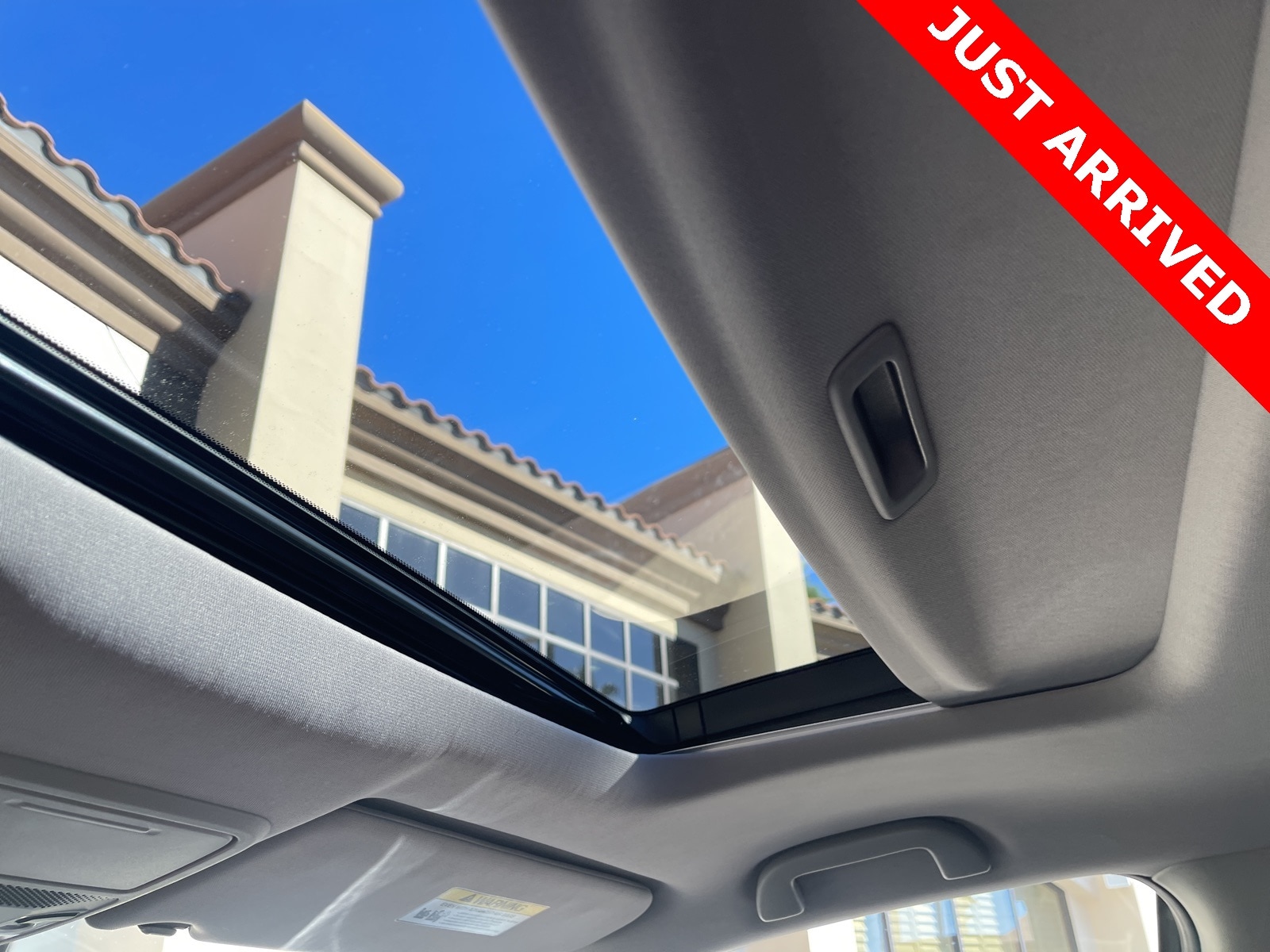 Thumbnail: 2016 Honda Pilot - 8