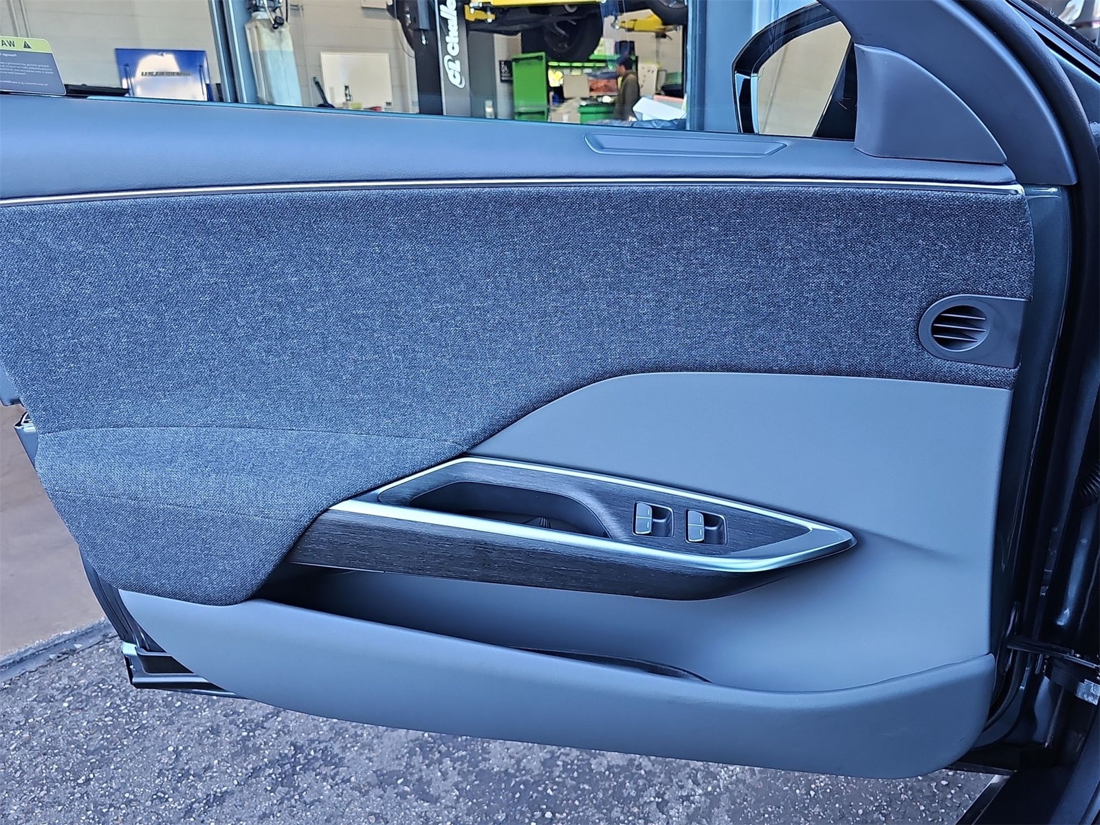 Thumbnail: 2024 Lucid Air - 27